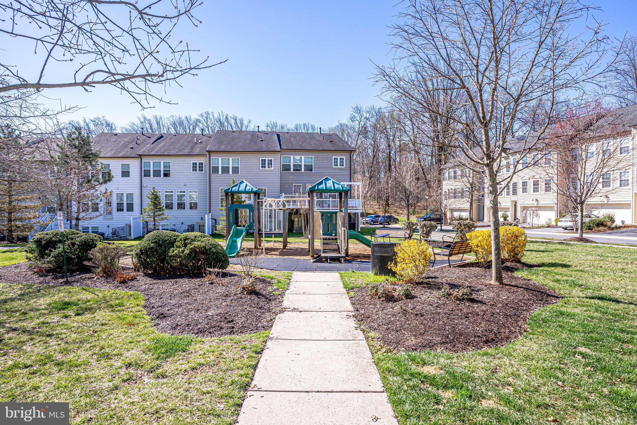 MONTGOMERY WHITE OAK - Residential