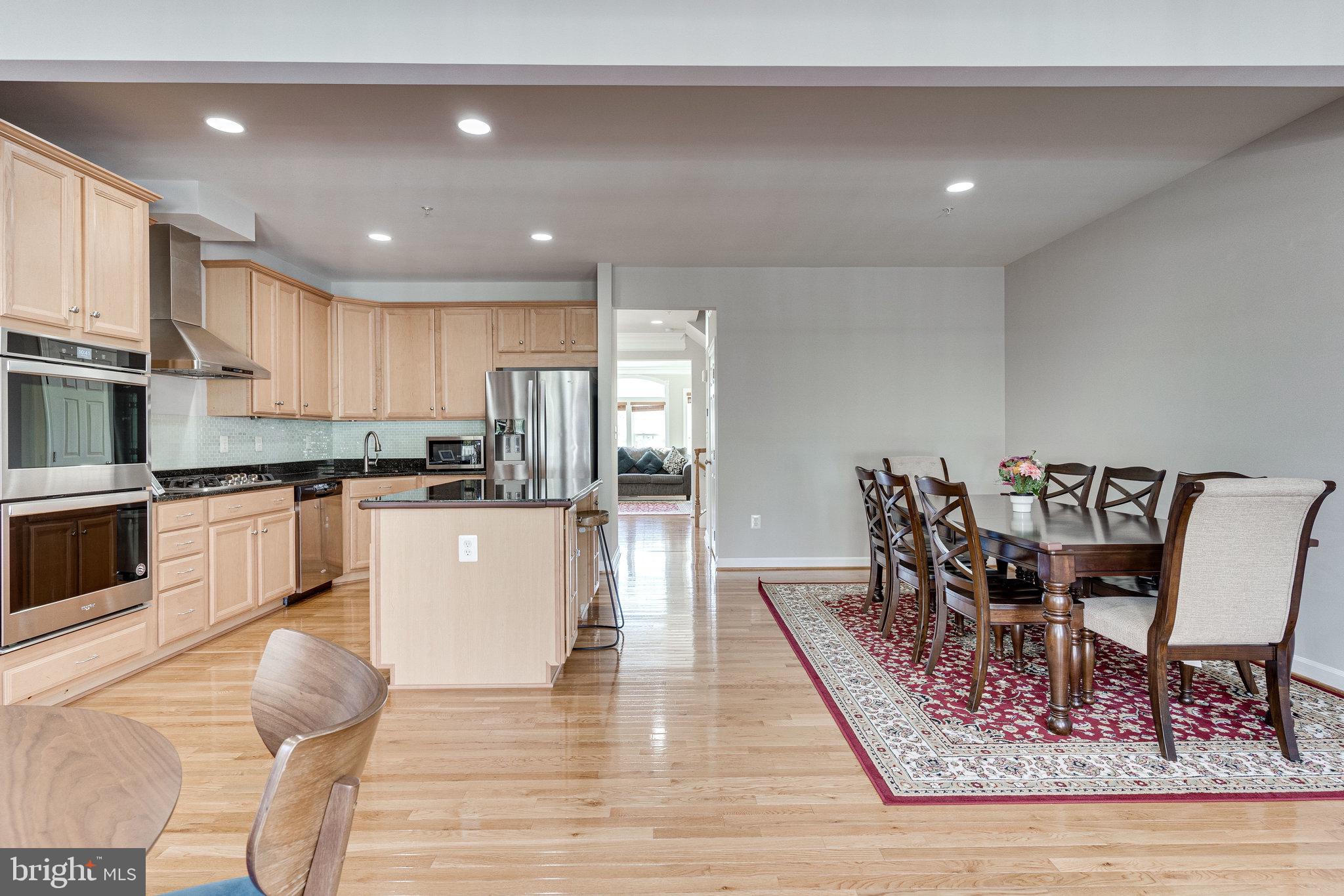 MONTGOMERY WHITE OAK - Residential