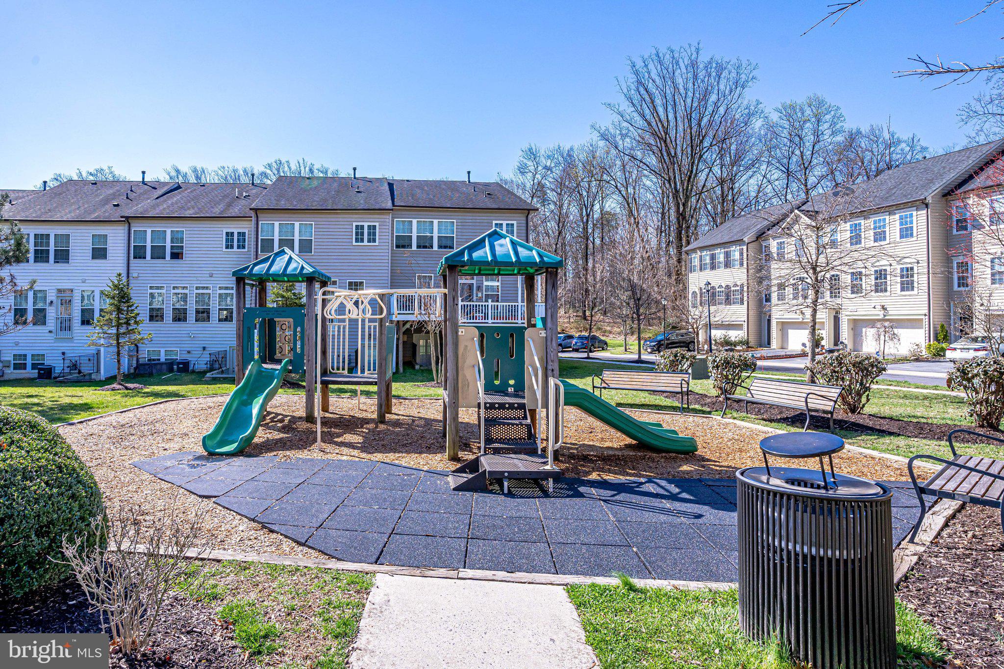 MONTGOMERY WHITE OAK - Residential