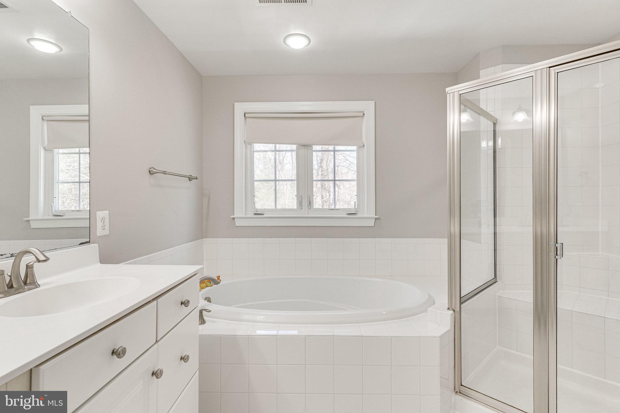 MONTGOMERY WHITE OAK - Residential