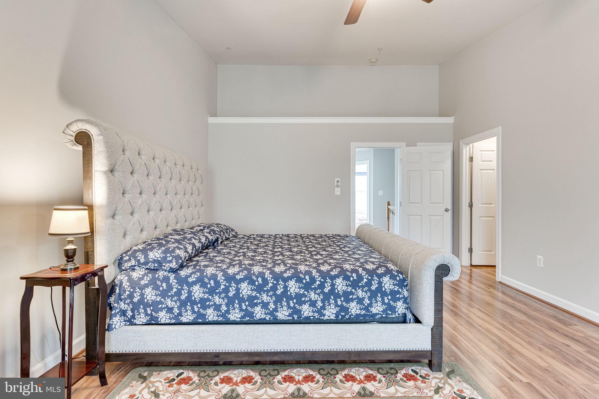 MONTGOMERY WHITE OAK - Residential