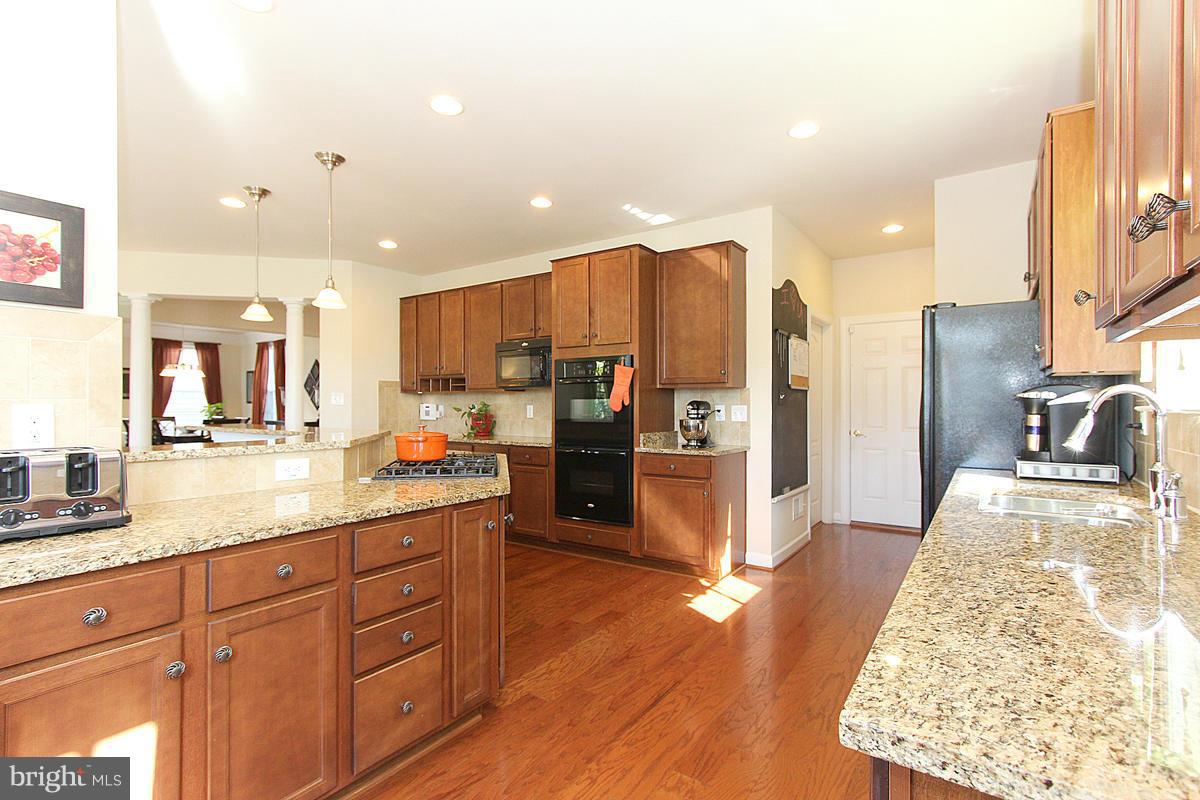 NEW BRISTOW VILLAGE - Residential Lease