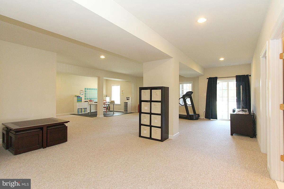 NEW BRISTOW VILLAGE - Residential Lease