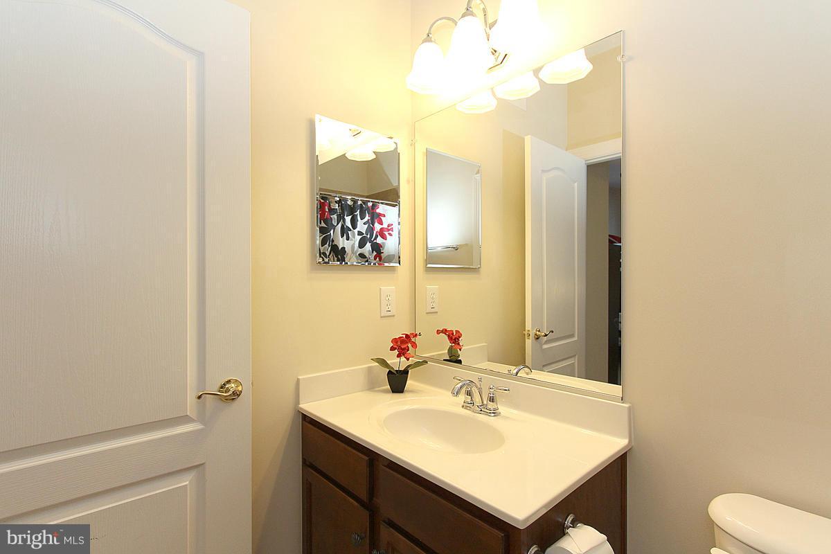 NEW BRISTOW VILLAGE - Residential Lease