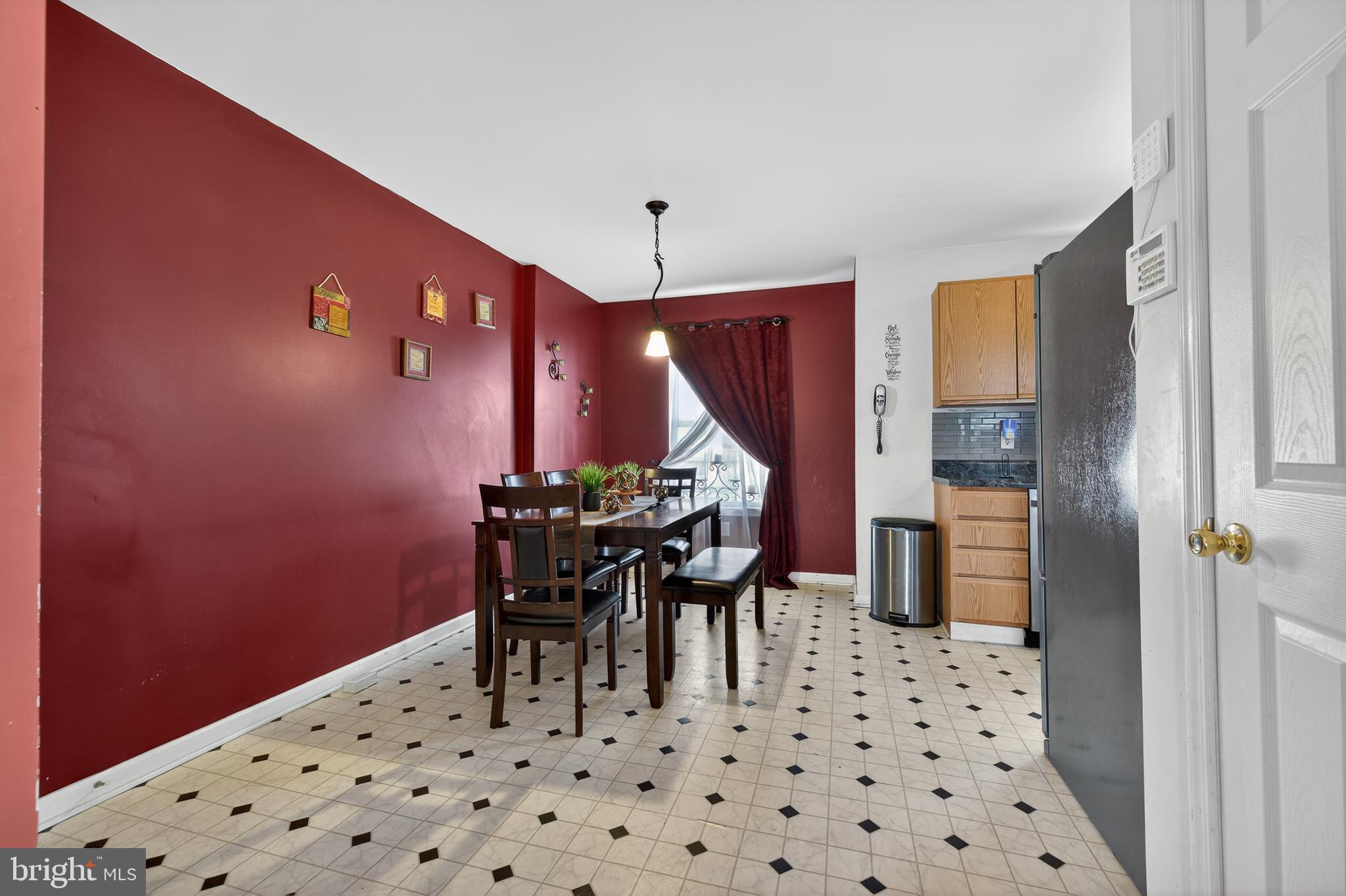 MIDDLETOWN VILLAGE - Residential