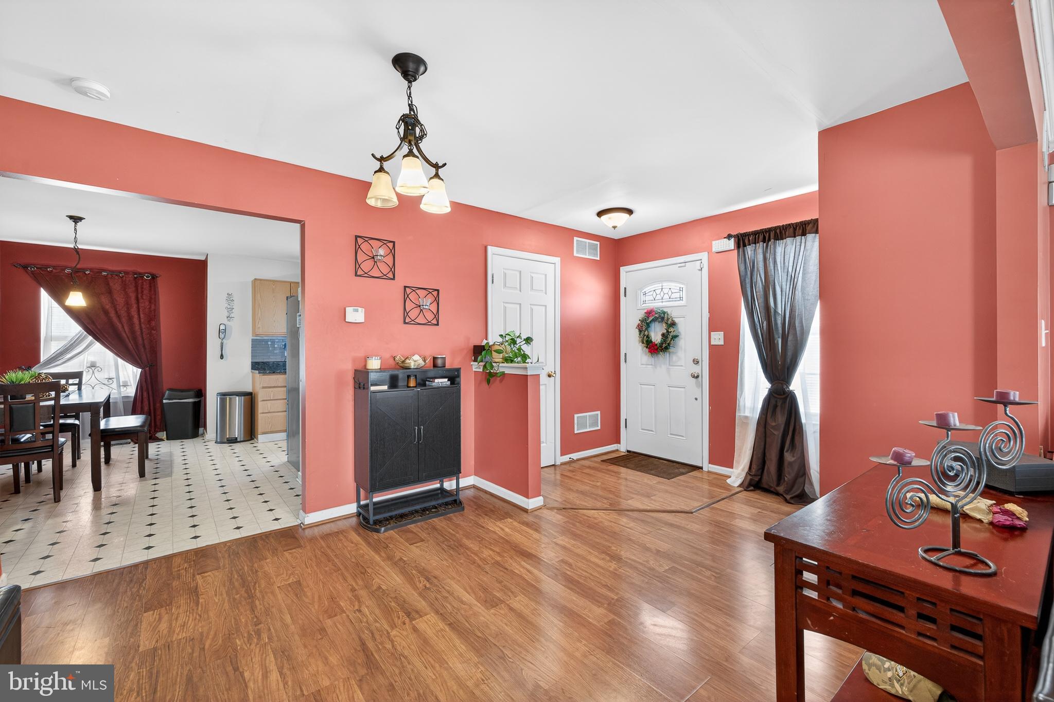 MIDDLETOWN VILLAGE - Residential