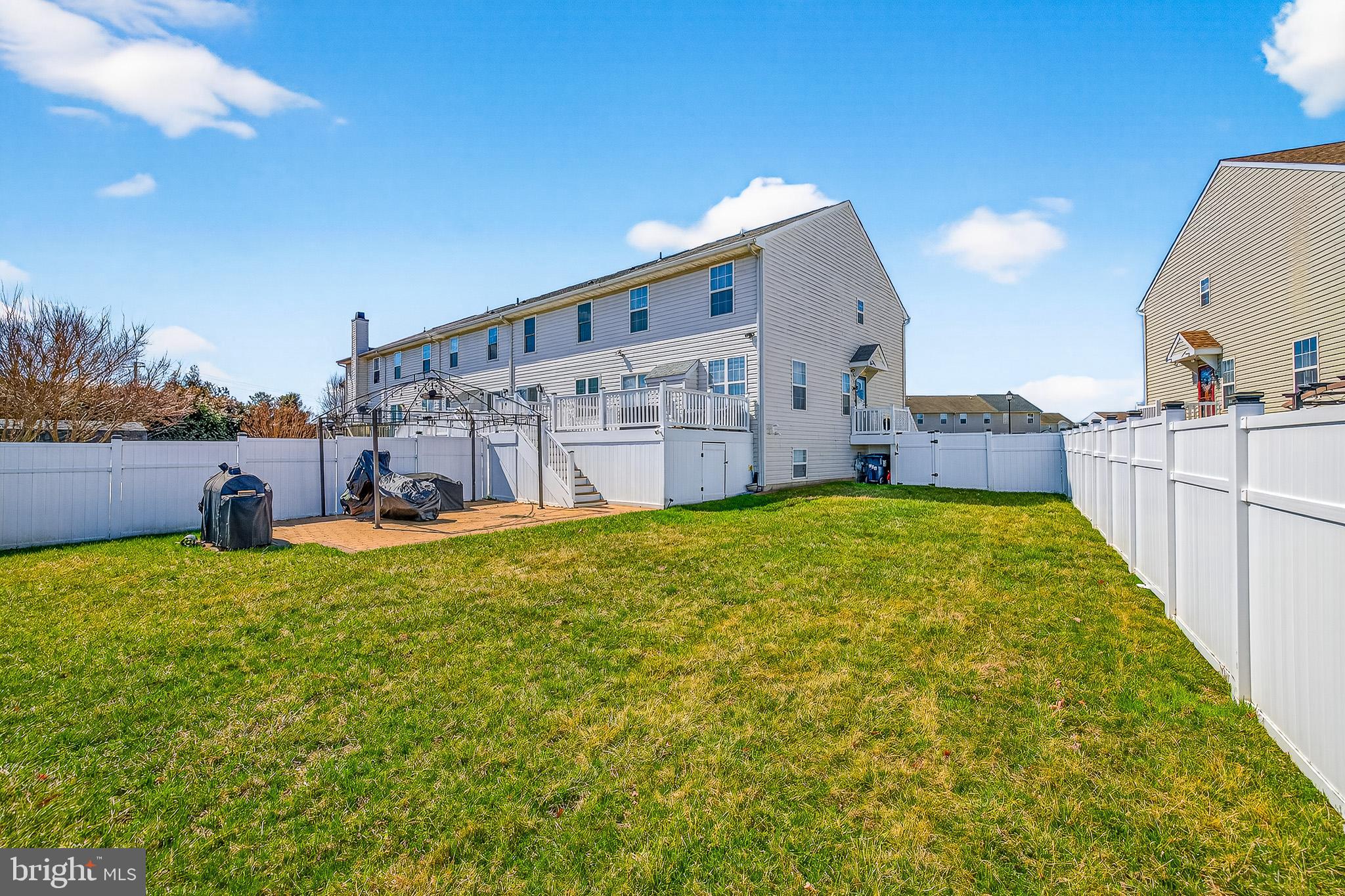 MIDDLETOWN VILLAGE - Residential