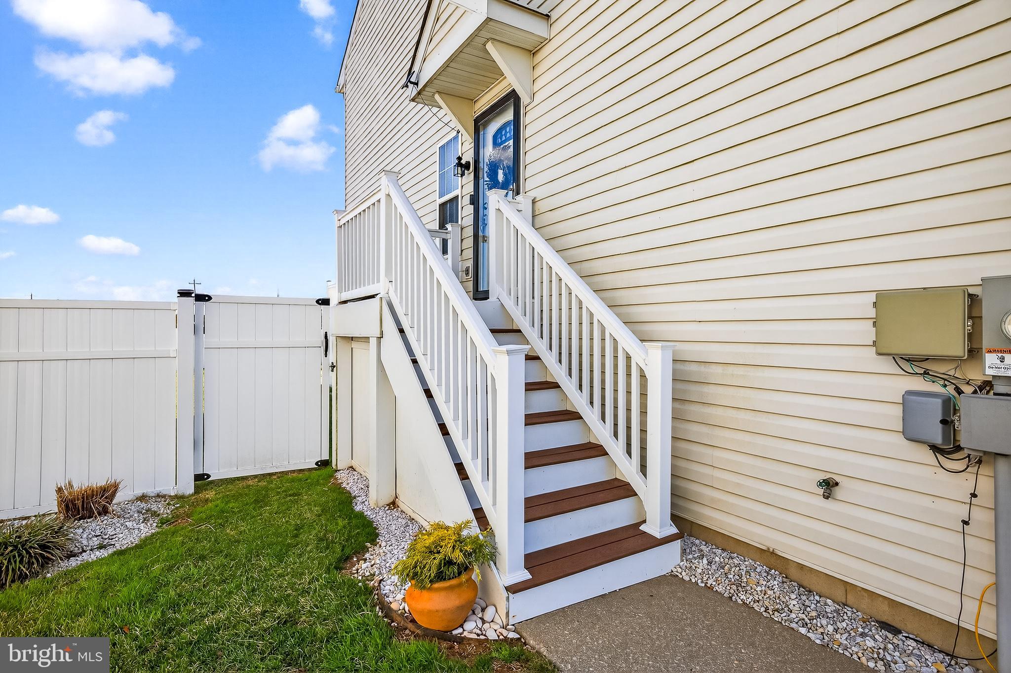 MIDDLETOWN VILLAGE - Residential