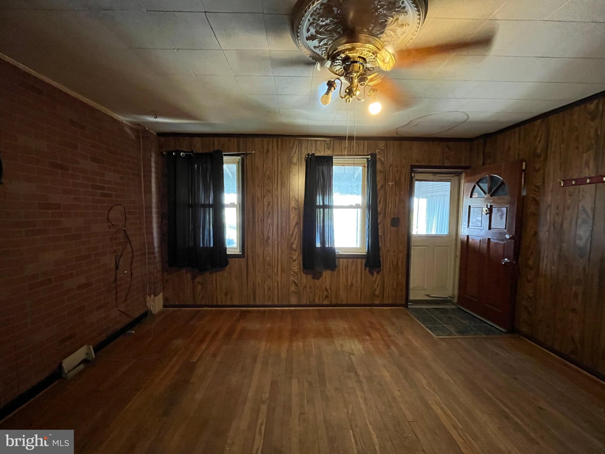 BROOKLYN - Residential