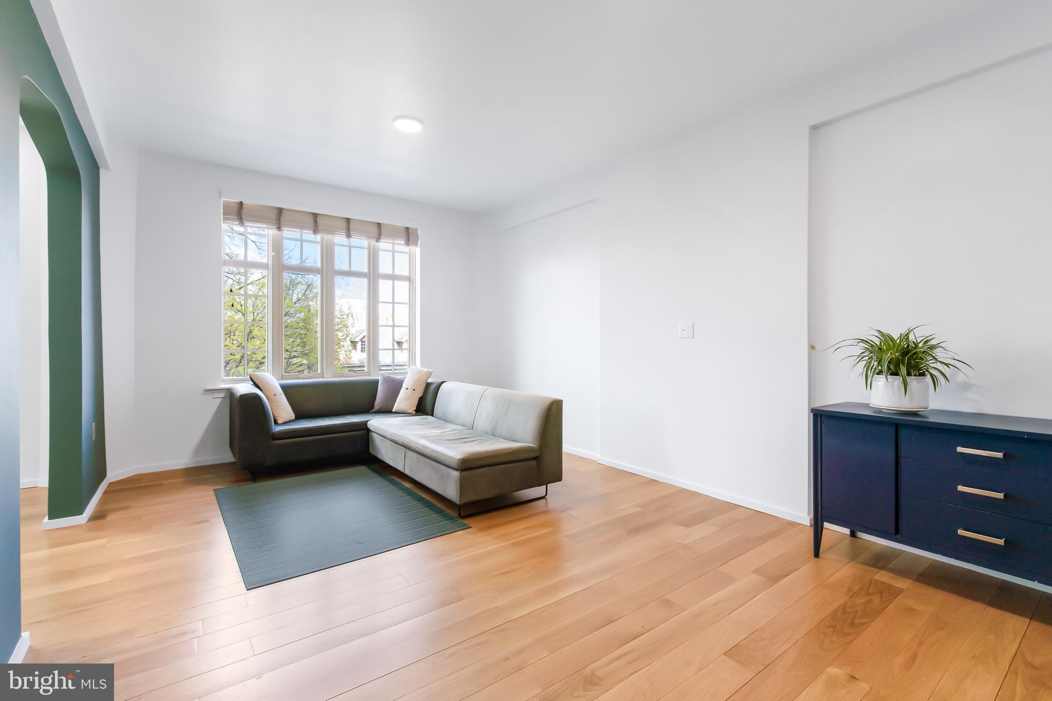 RIVERVIEW MANOR - Residential