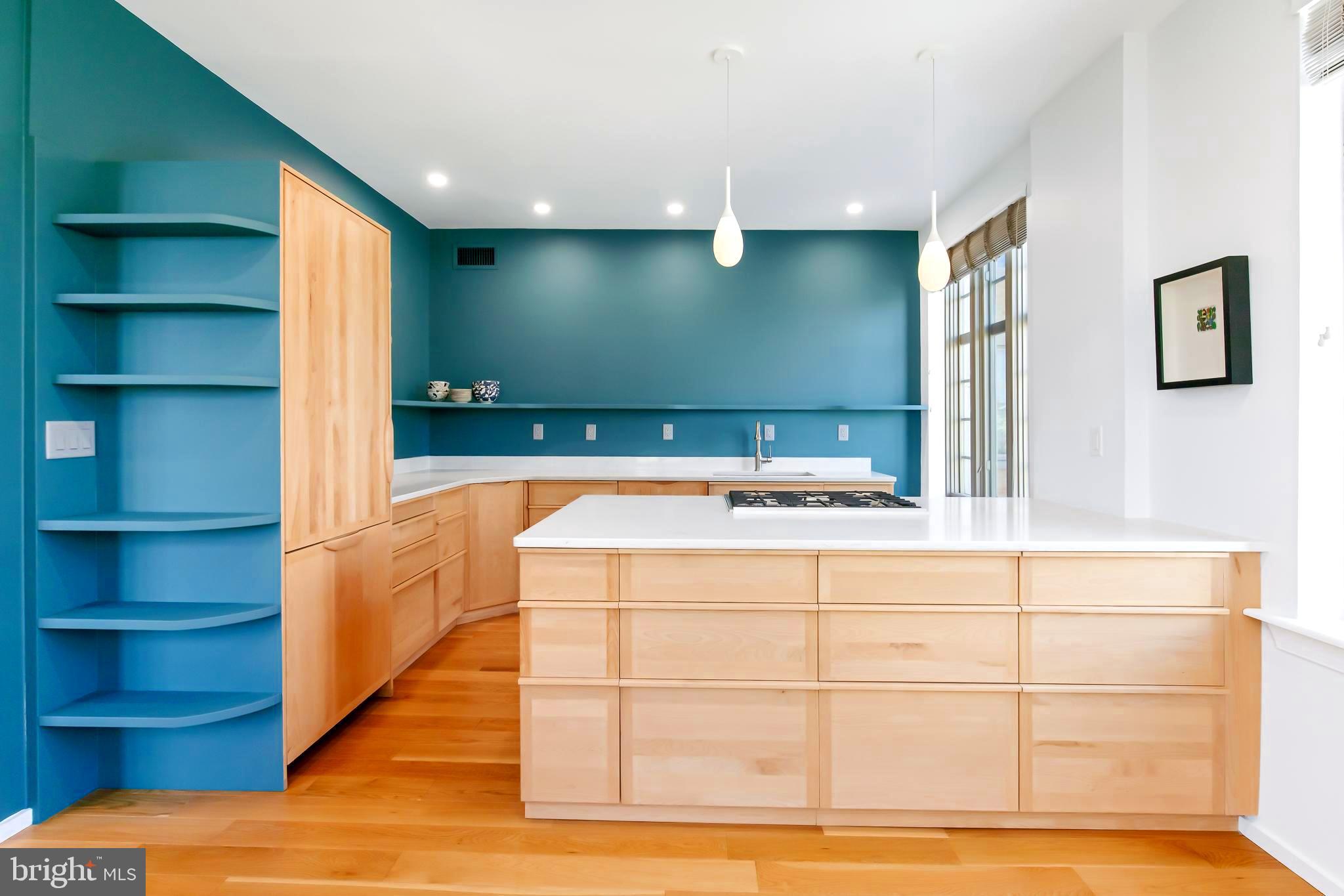 RIVERVIEW MANOR - Residential