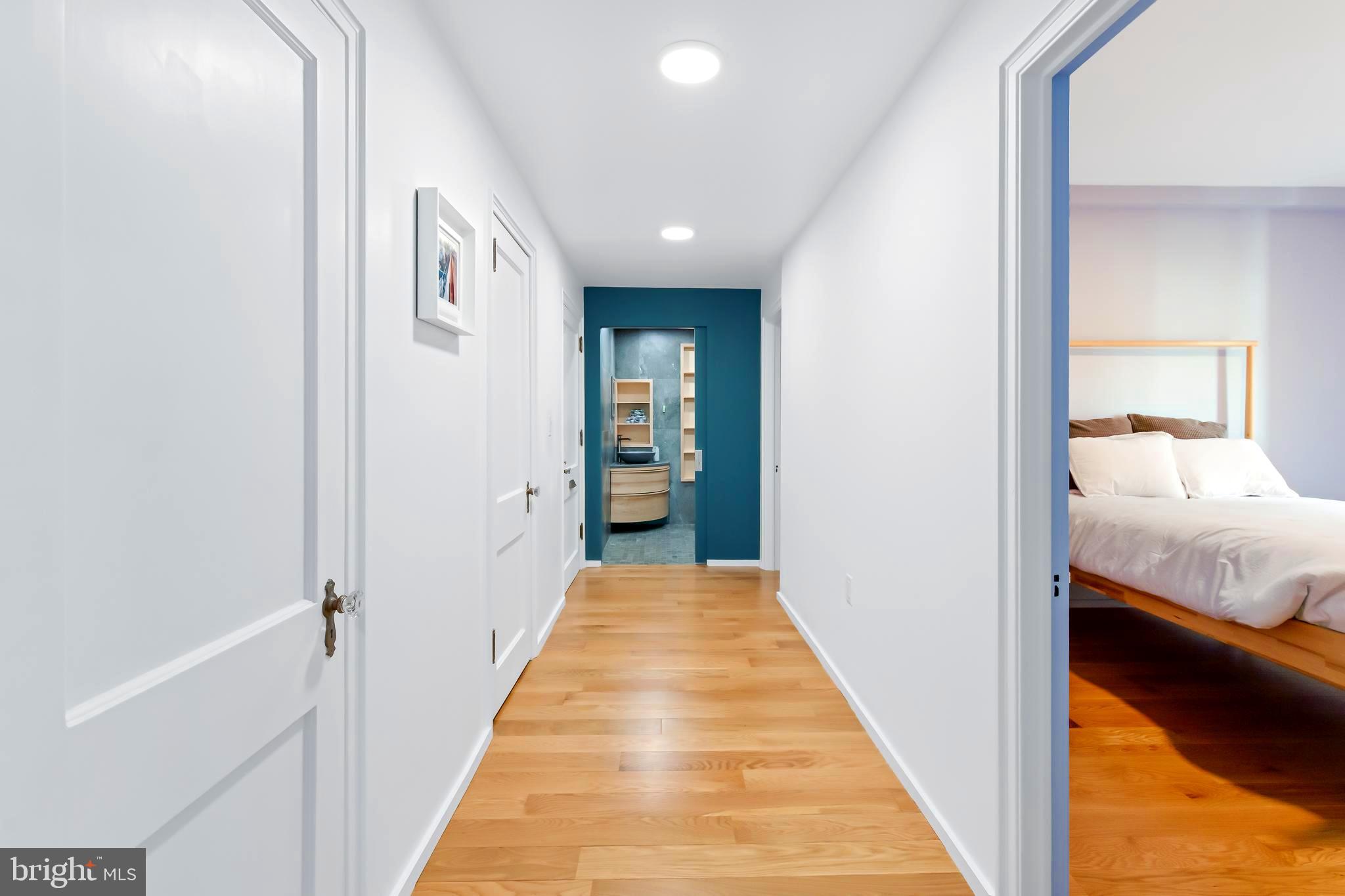 RIVERVIEW MANOR - Residential