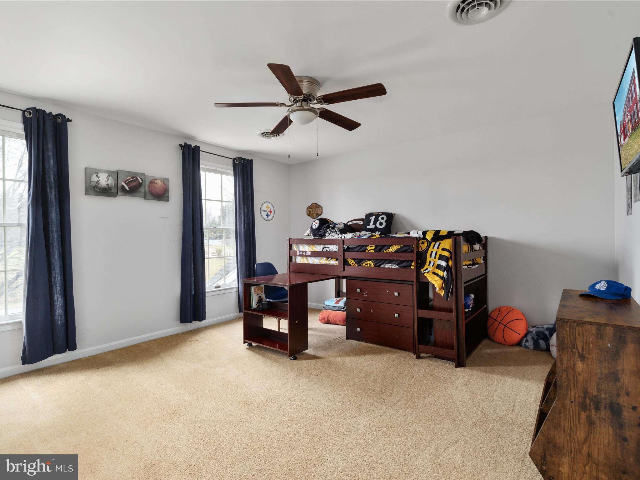 STEEPLE CHASE - Residential