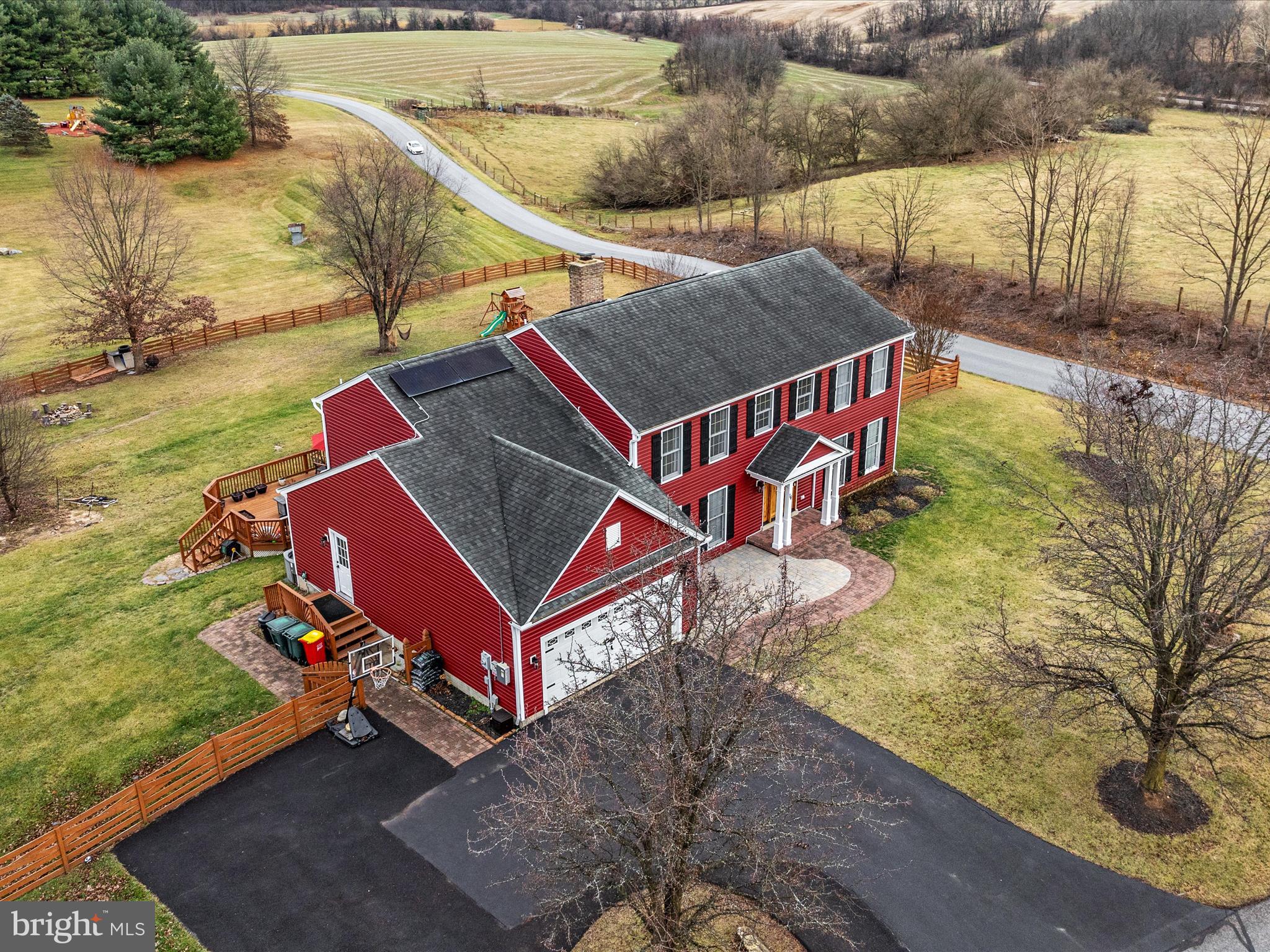 STEEPLE CHASE - Residential