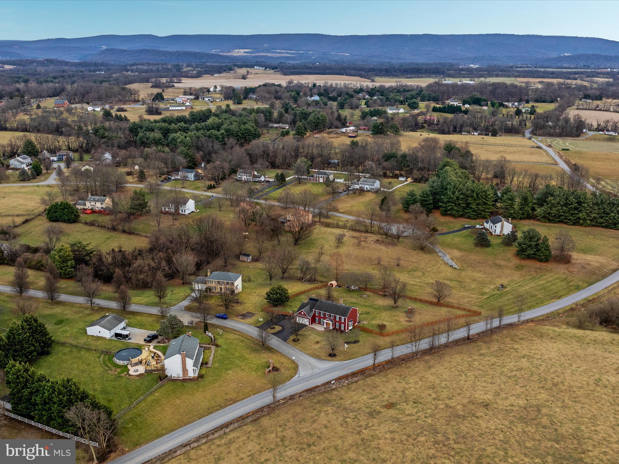 STEEPLE CHASE - Residential