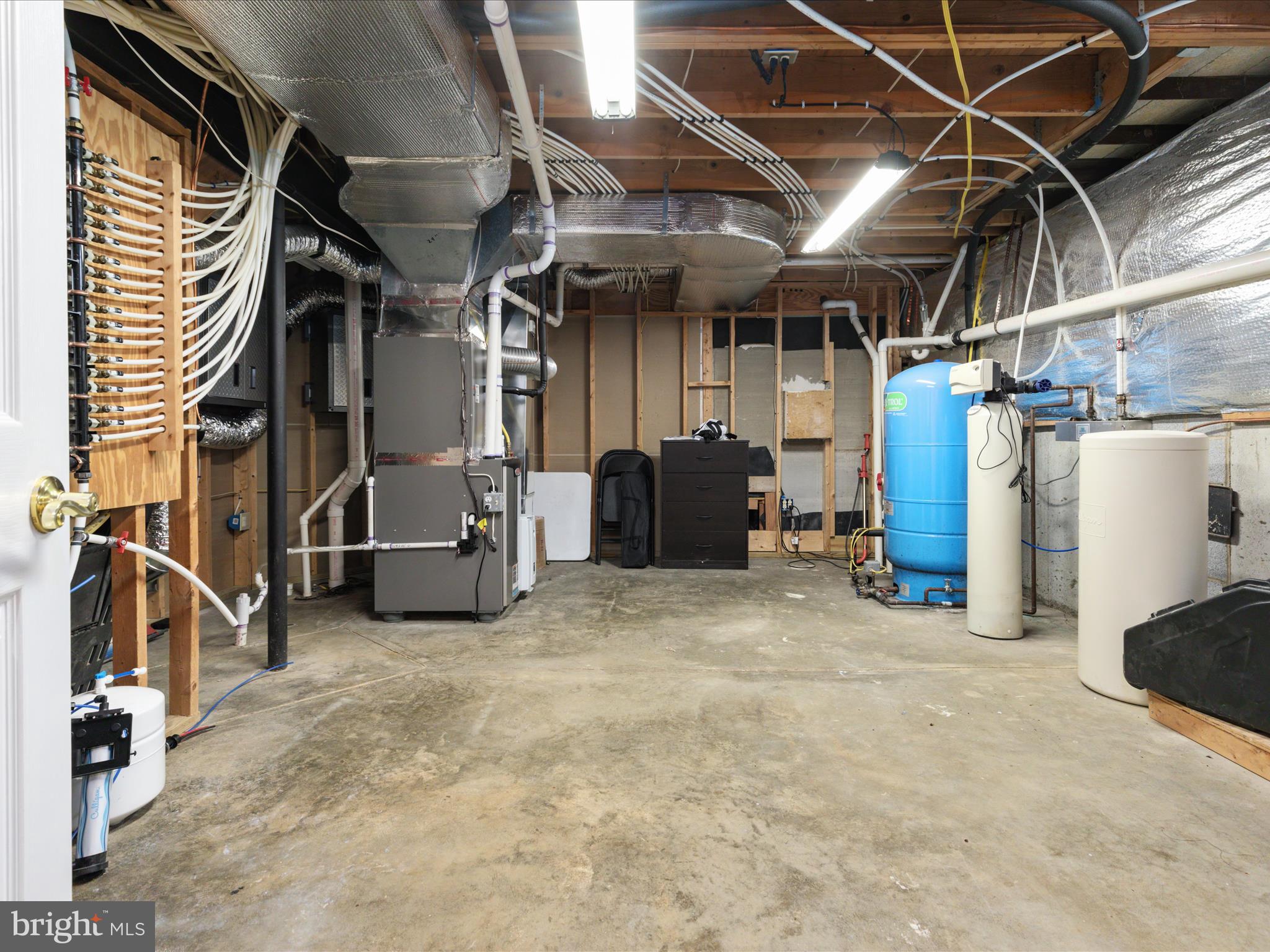 STEEPLE CHASE - Residential