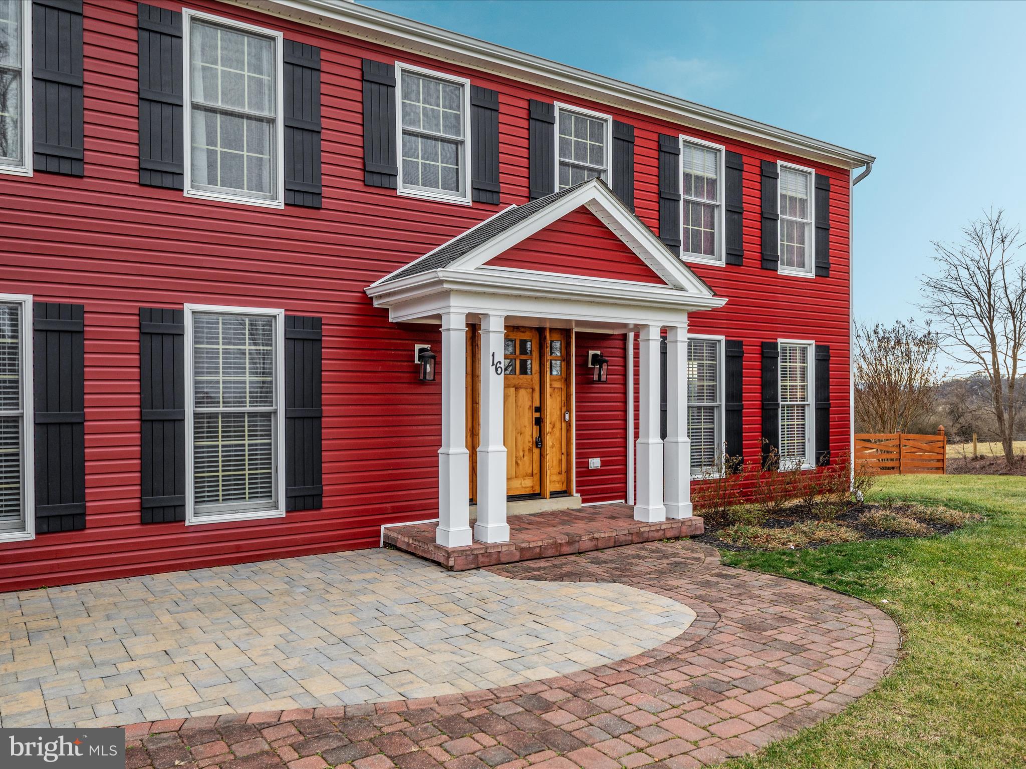 STEEPLE CHASE - Residential