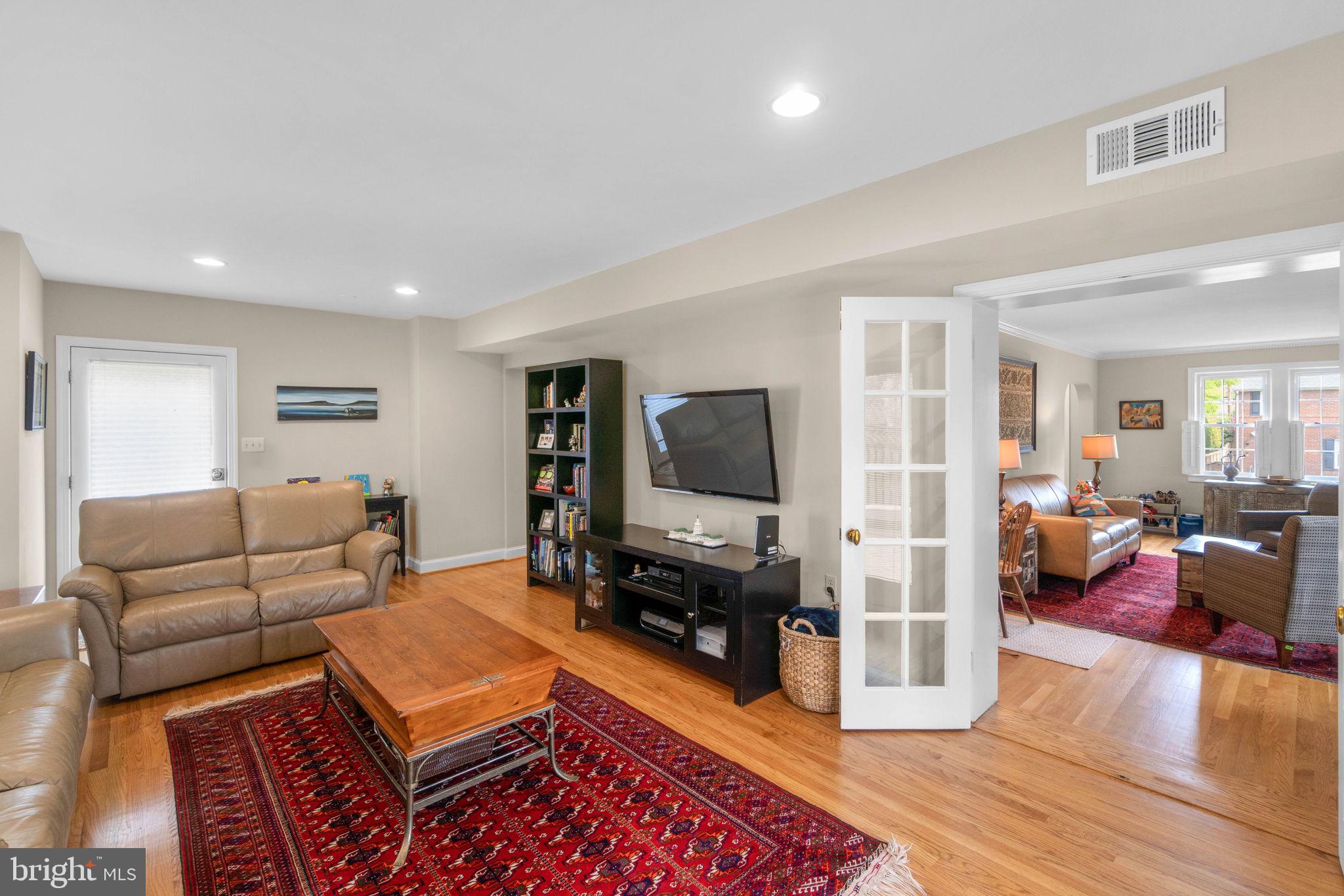 ASHTON HEIGHTS - Residential Lease