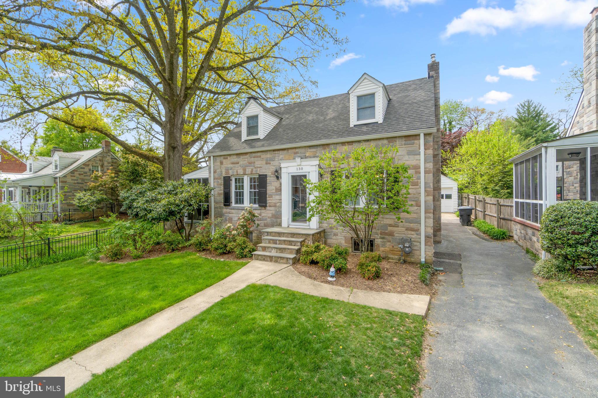 ASHTON HEIGHTS - Residential Lease