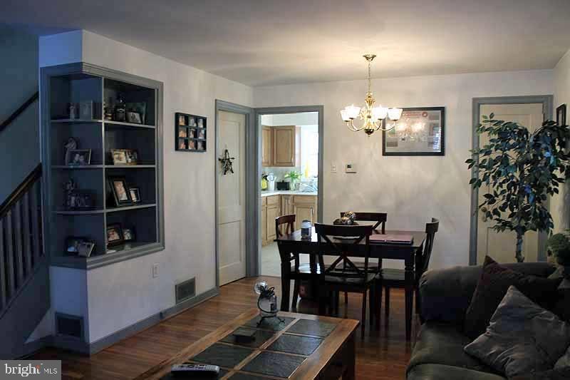LANCASTER - Residential