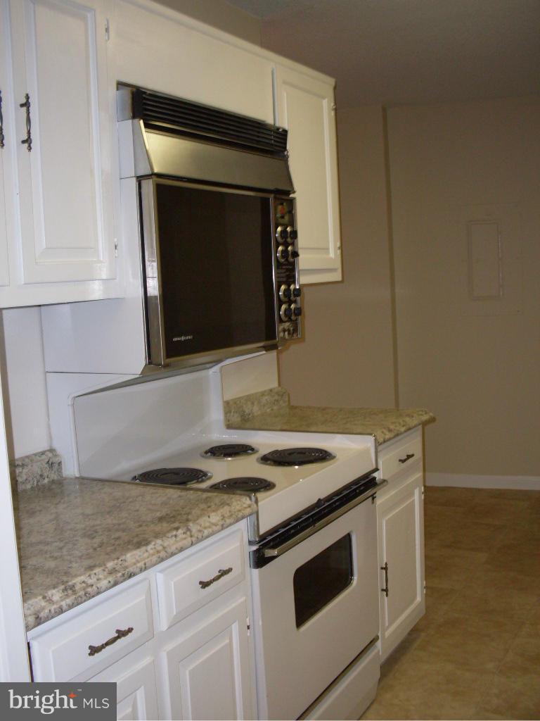 CARLYLE HOUSE - Residential