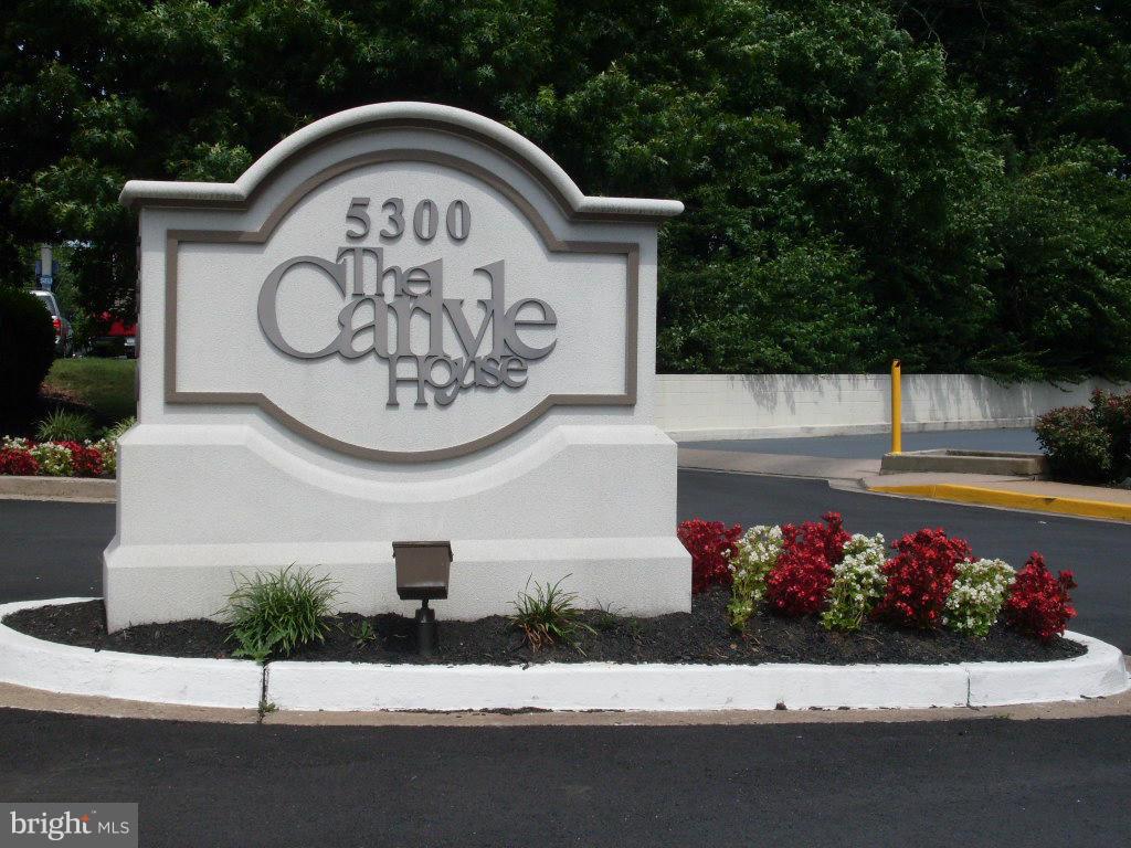 CARLYLE HOUSE - Residential