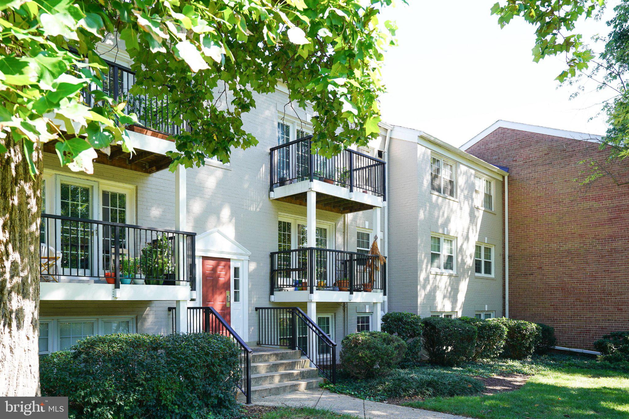 9489 FAIRFAX BOULEVARD 202