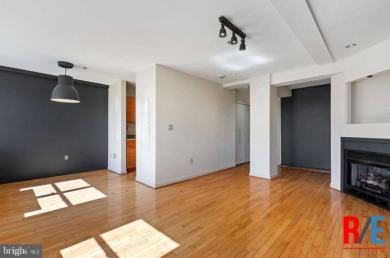 OLD TOWN - Residential Lease