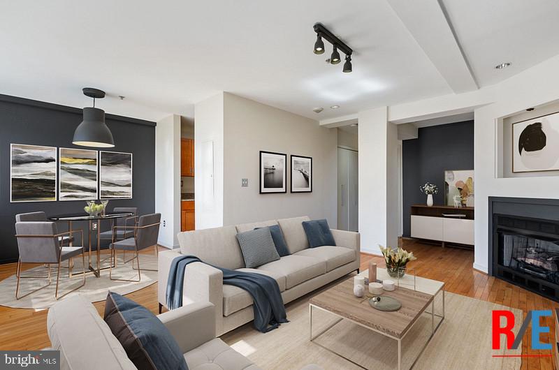 OLD TOWN - Residential Lease