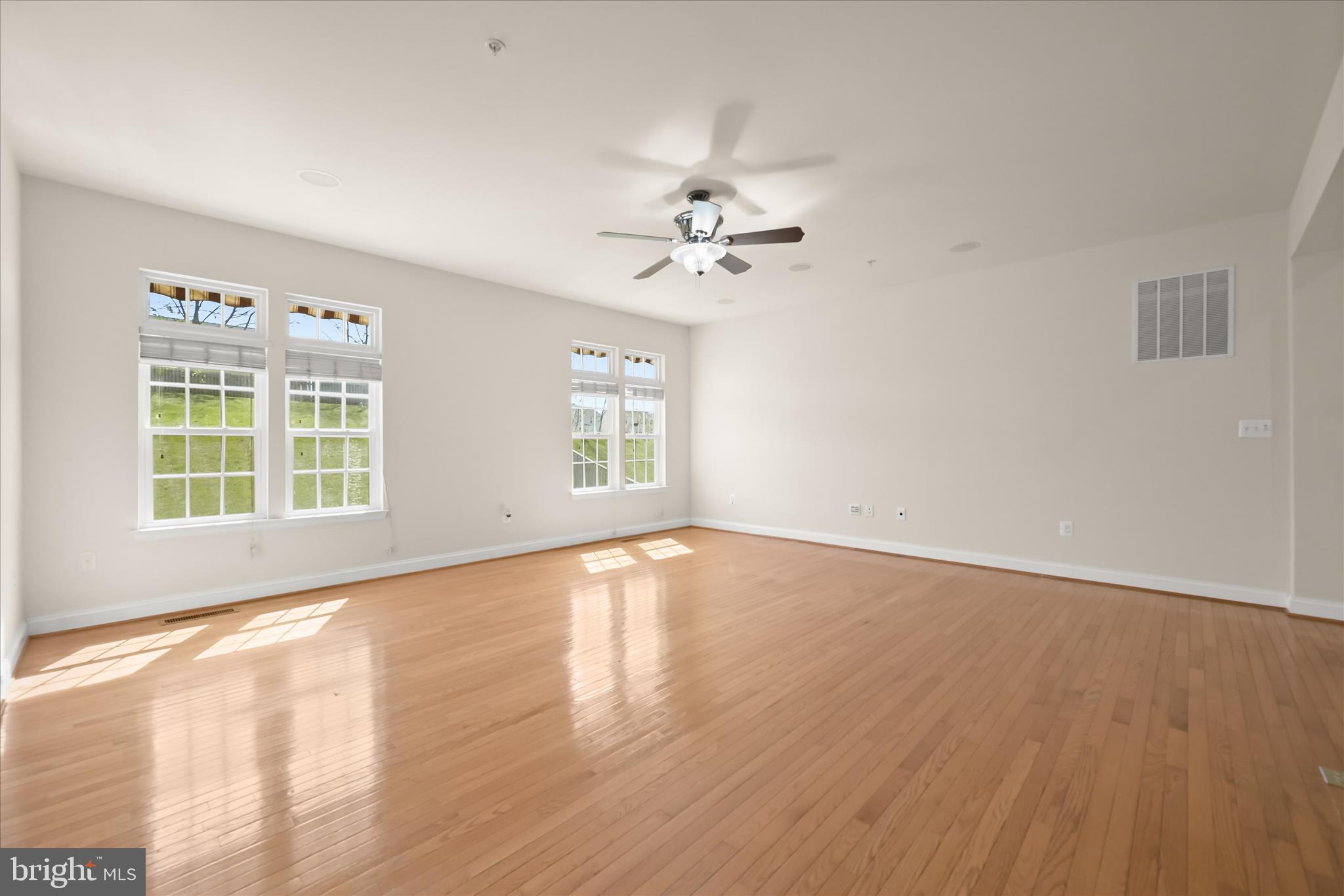 CLAREMONT OVERLOOK - Residential