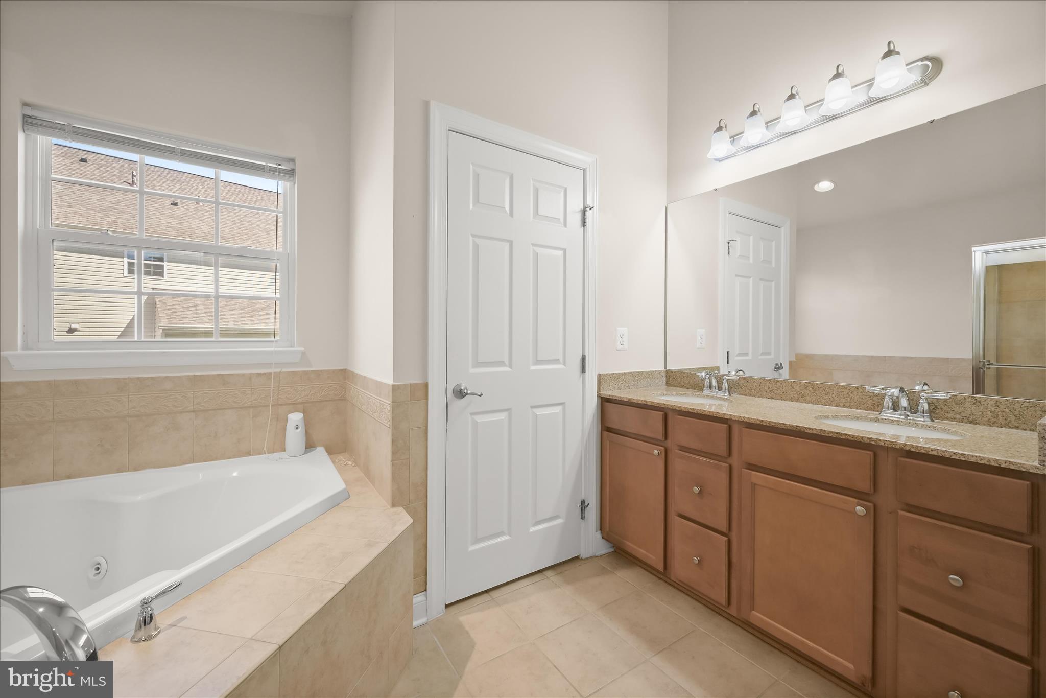 CLAREMONT OVERLOOK - Residential