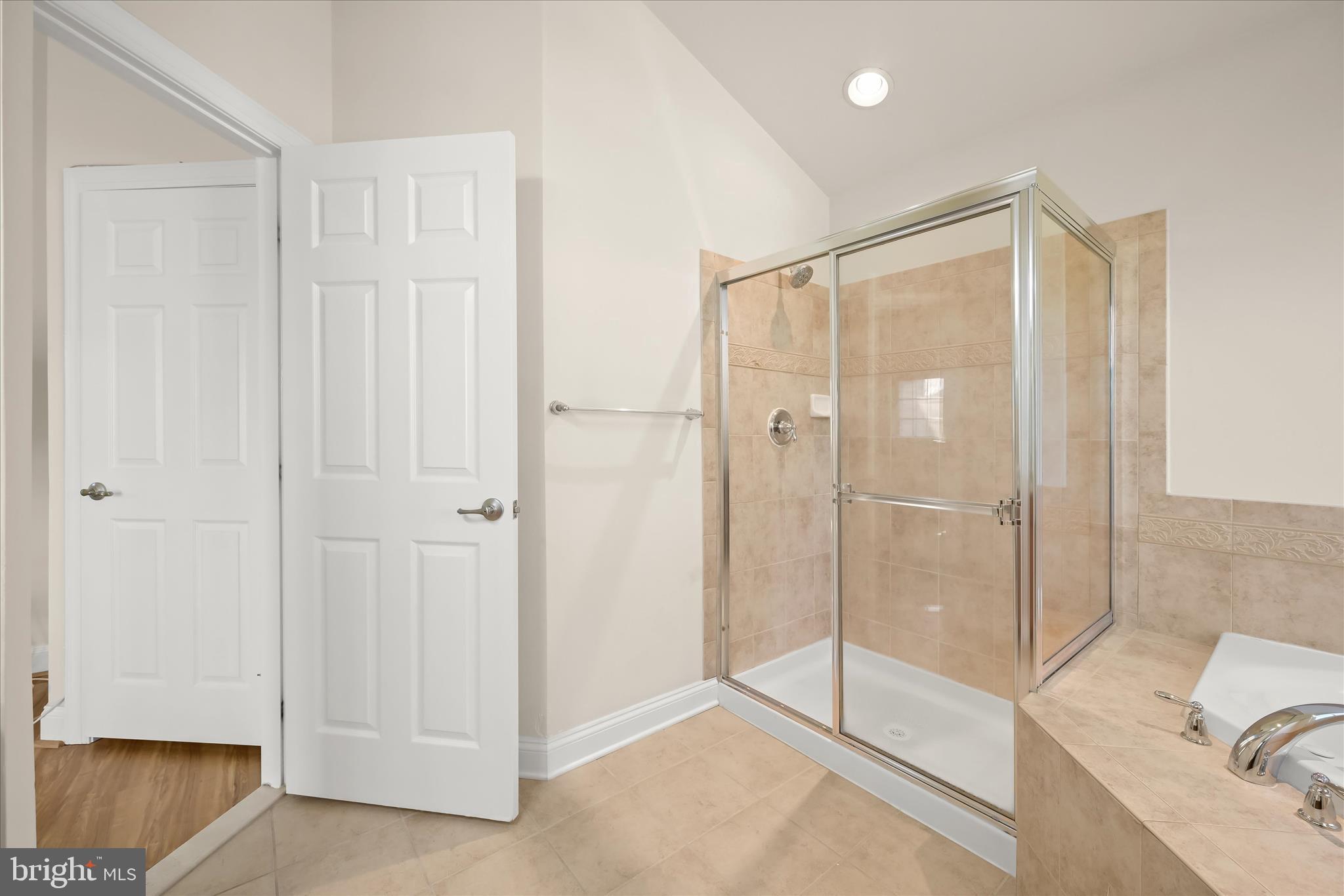 CLAREMONT OVERLOOK - Residential