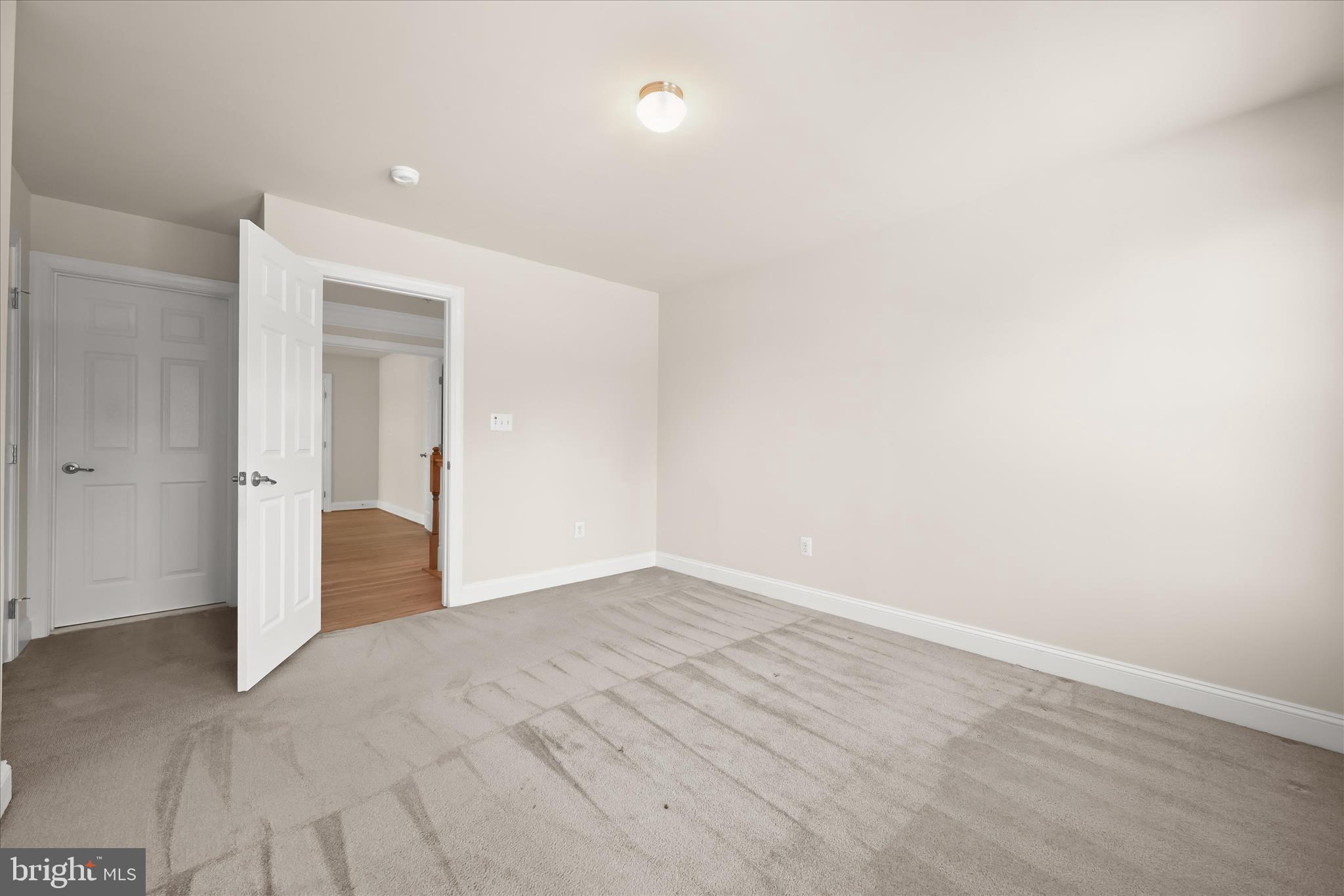 CLAREMONT OVERLOOK - Residential