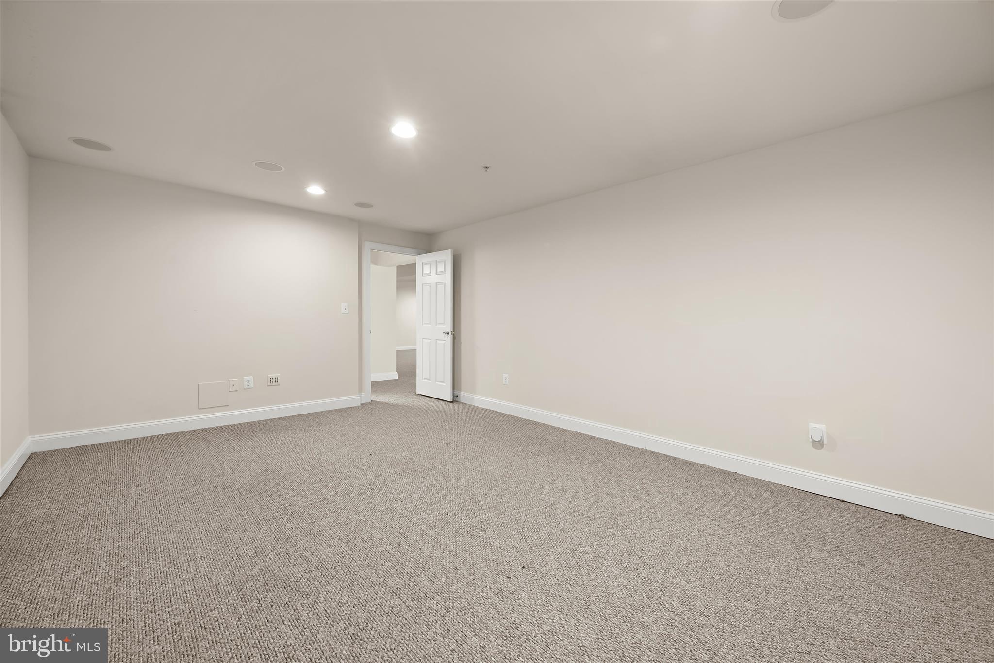 CLAREMONT OVERLOOK - Residential