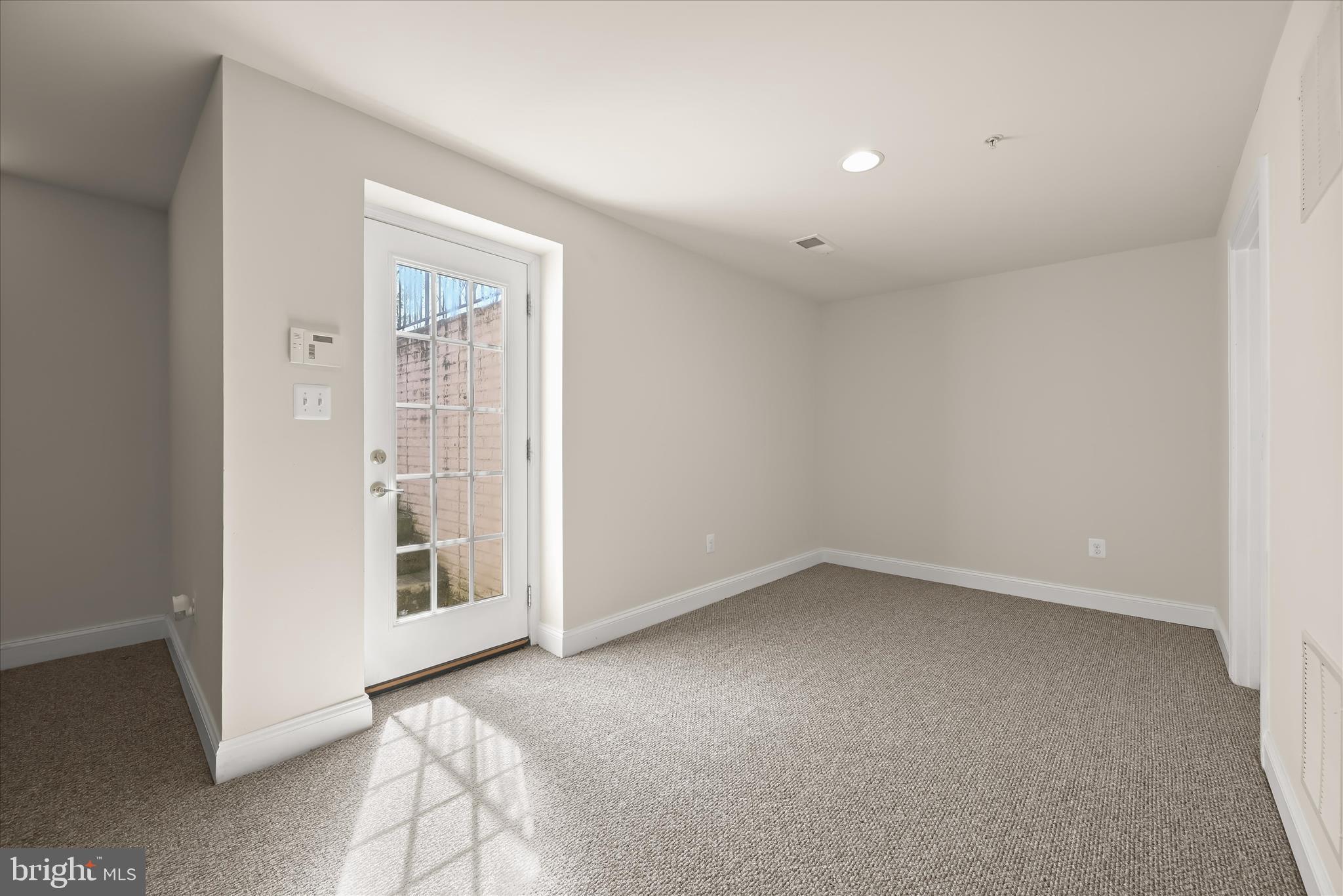 CLAREMONT OVERLOOK - Residential