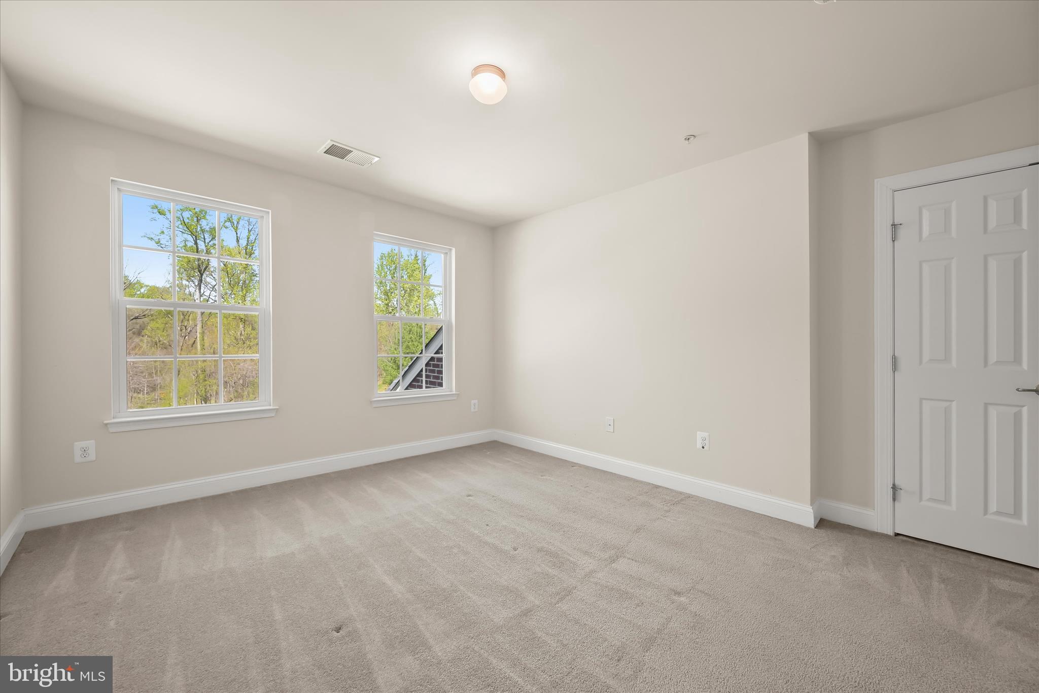 CLAREMONT OVERLOOK - Residential