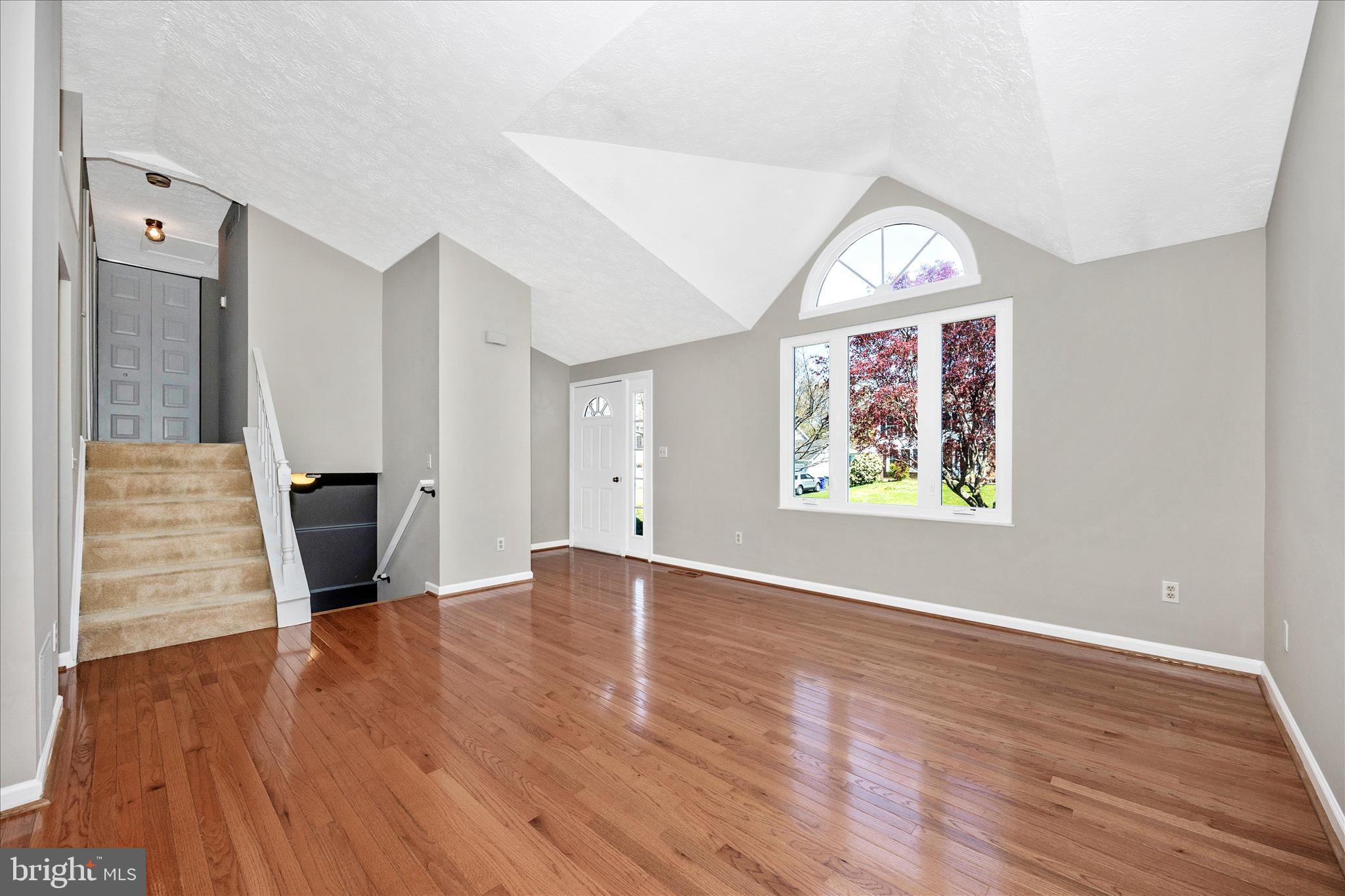 FOUNTAIN ROCK MANOR - Residential