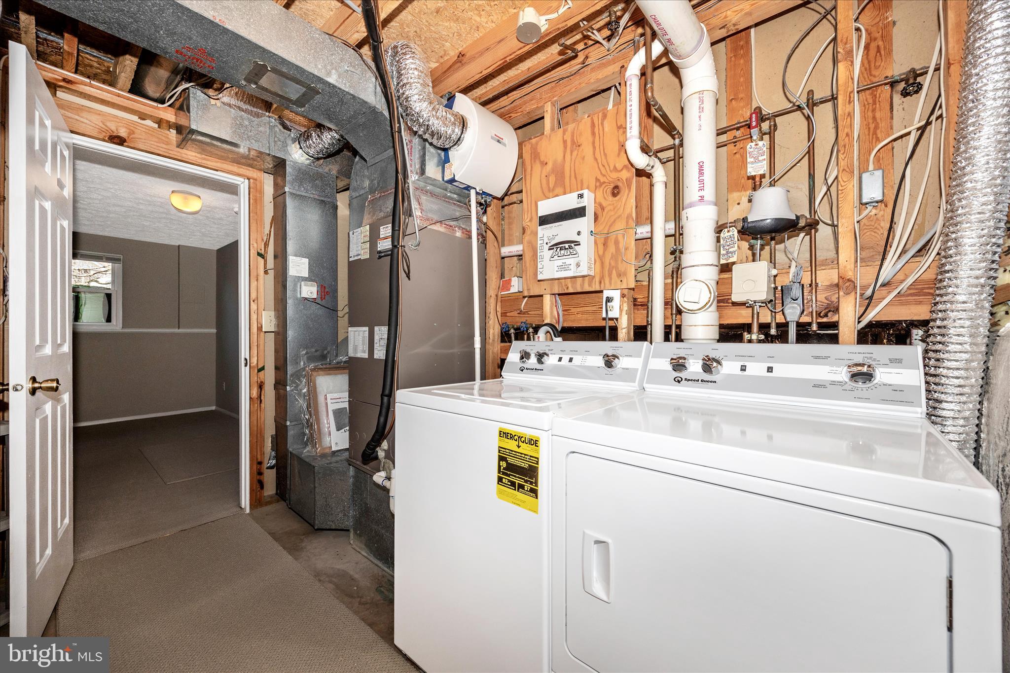 FOUNTAIN ROCK MANOR - Residential