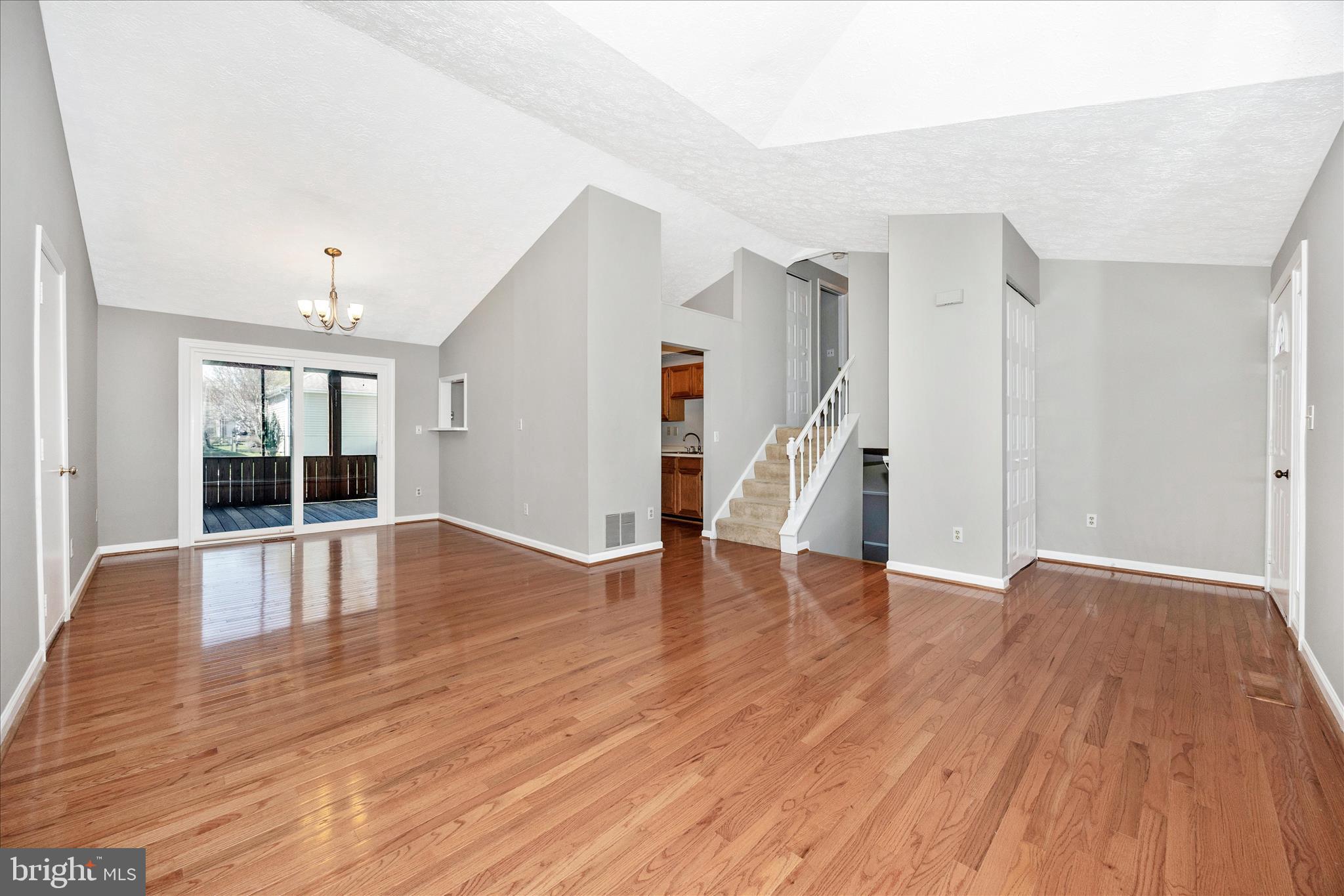 FOUNTAIN ROCK MANOR - Residential