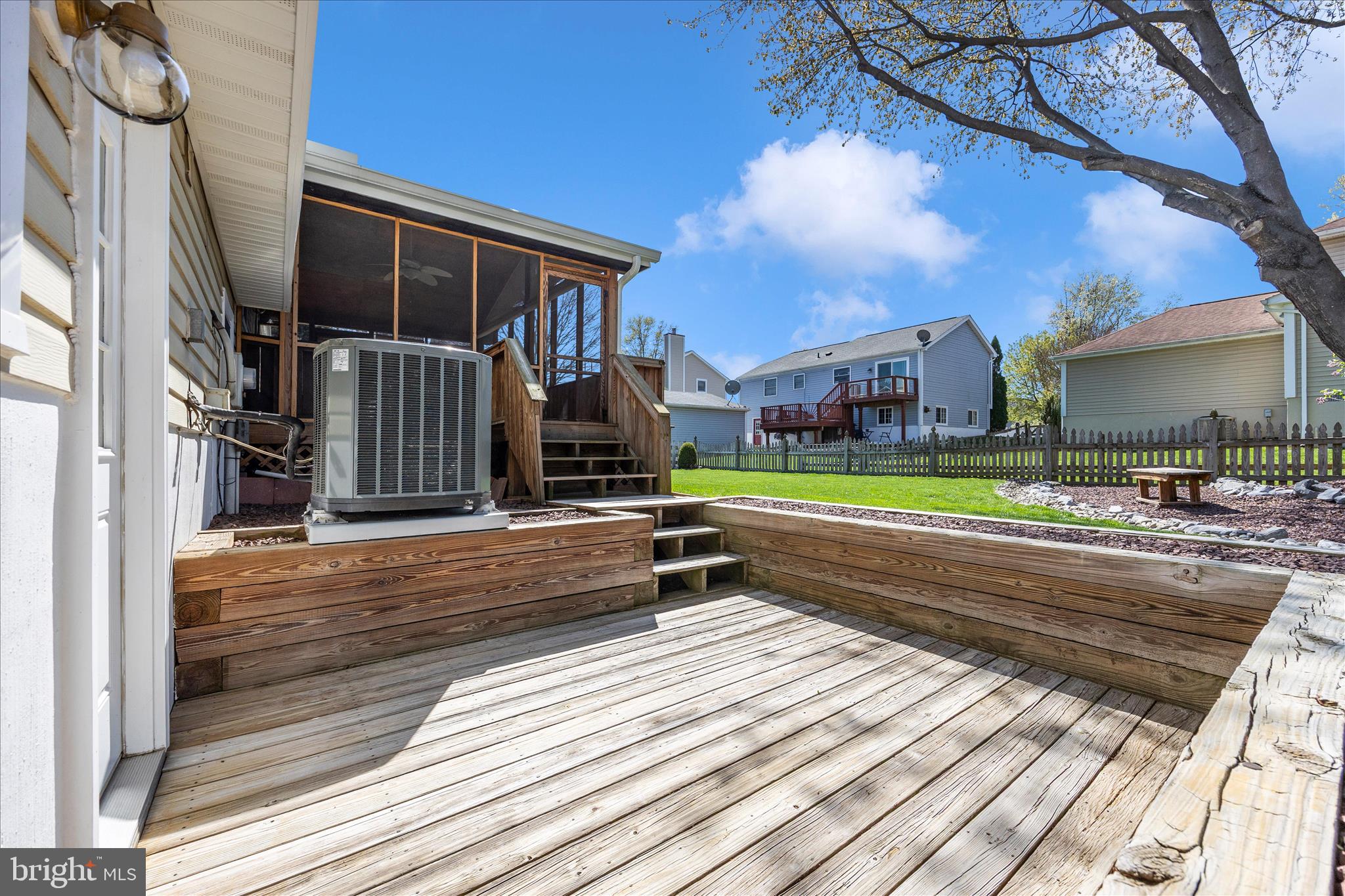 FOUNTAIN ROCK MANOR - Residential