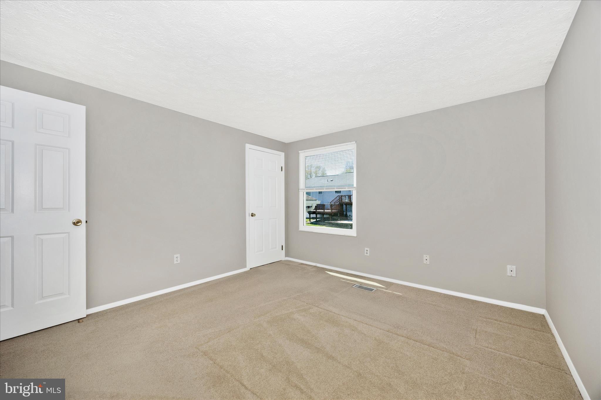 FOUNTAIN ROCK MANOR - Residential