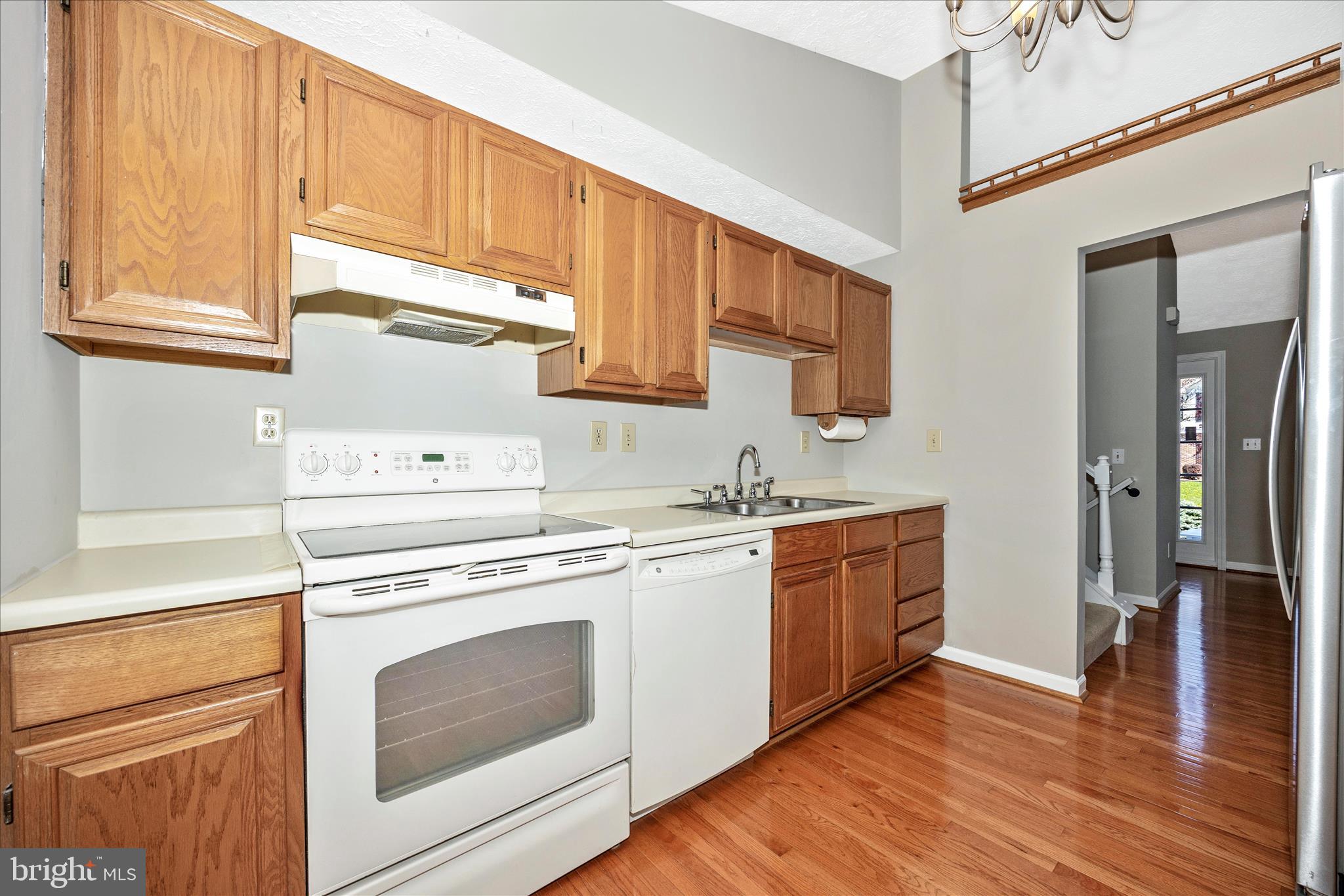 FOUNTAIN ROCK MANOR - Residential