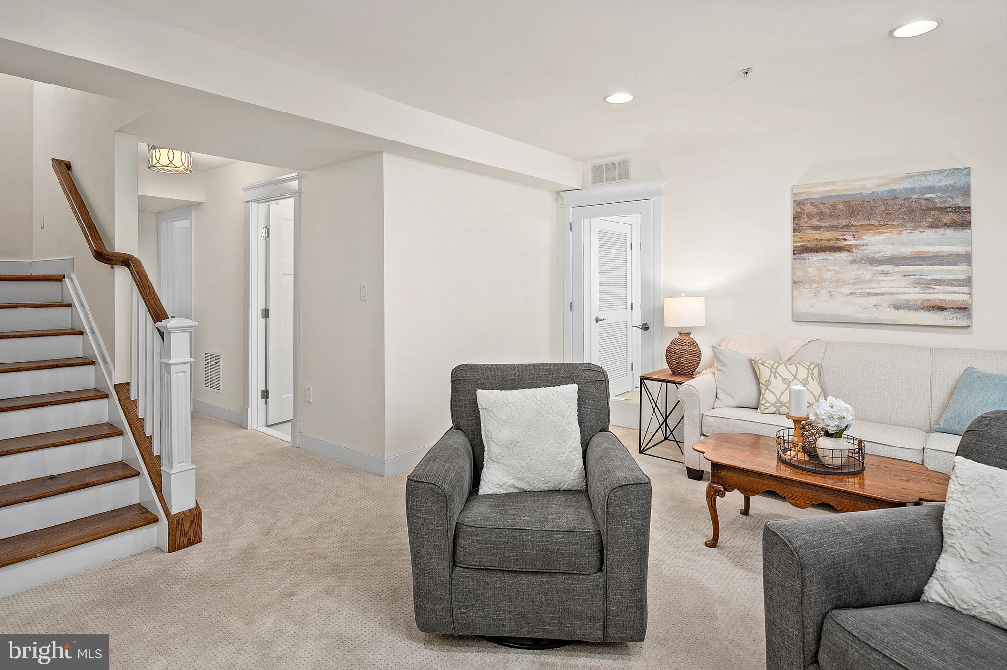 EASTPORT - Residential