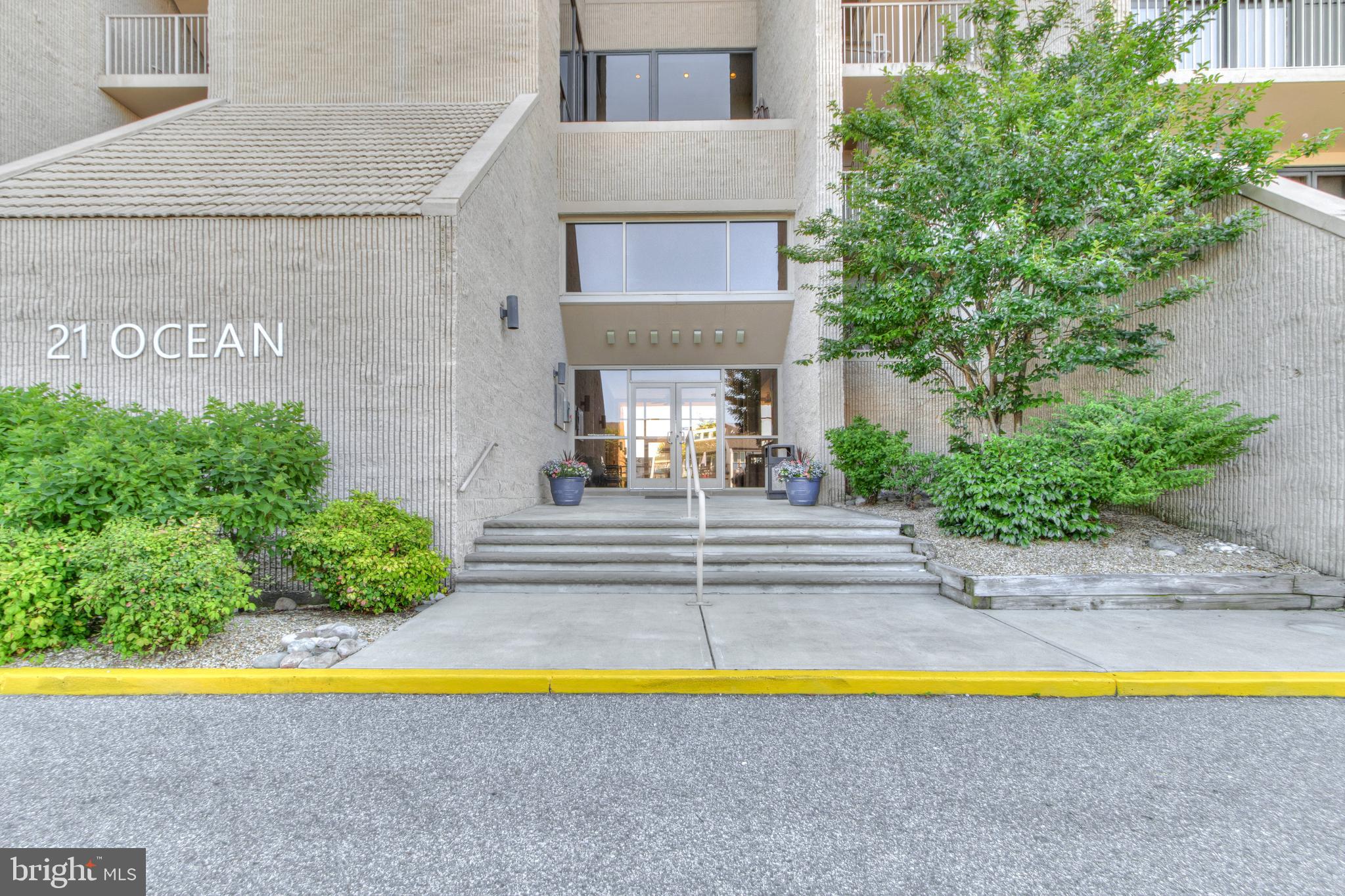 NORTH SHORES - Residential