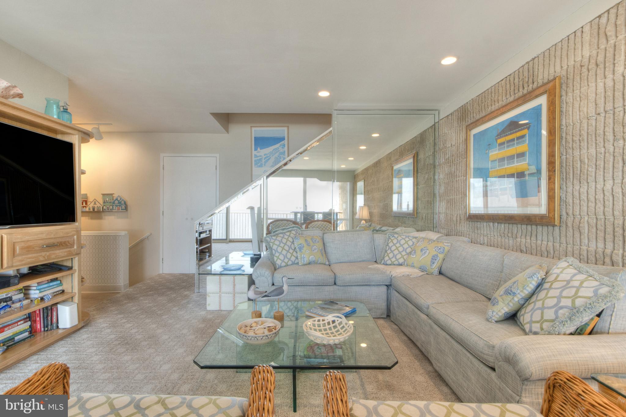 NORTH SHORES - Residential