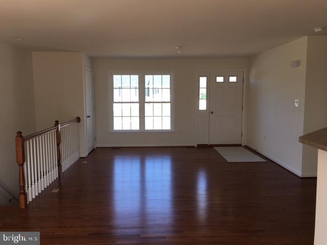 MOUNT VISTA EST - Residential