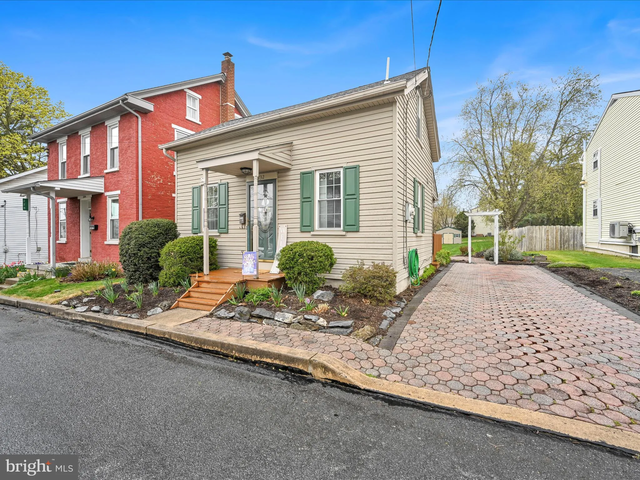 Mount Joy, Pennsylvania 17552, United States, 2 Bedrooms Bedrooms, ,2 BathroomsBathrooms,Residential,Pending,107673