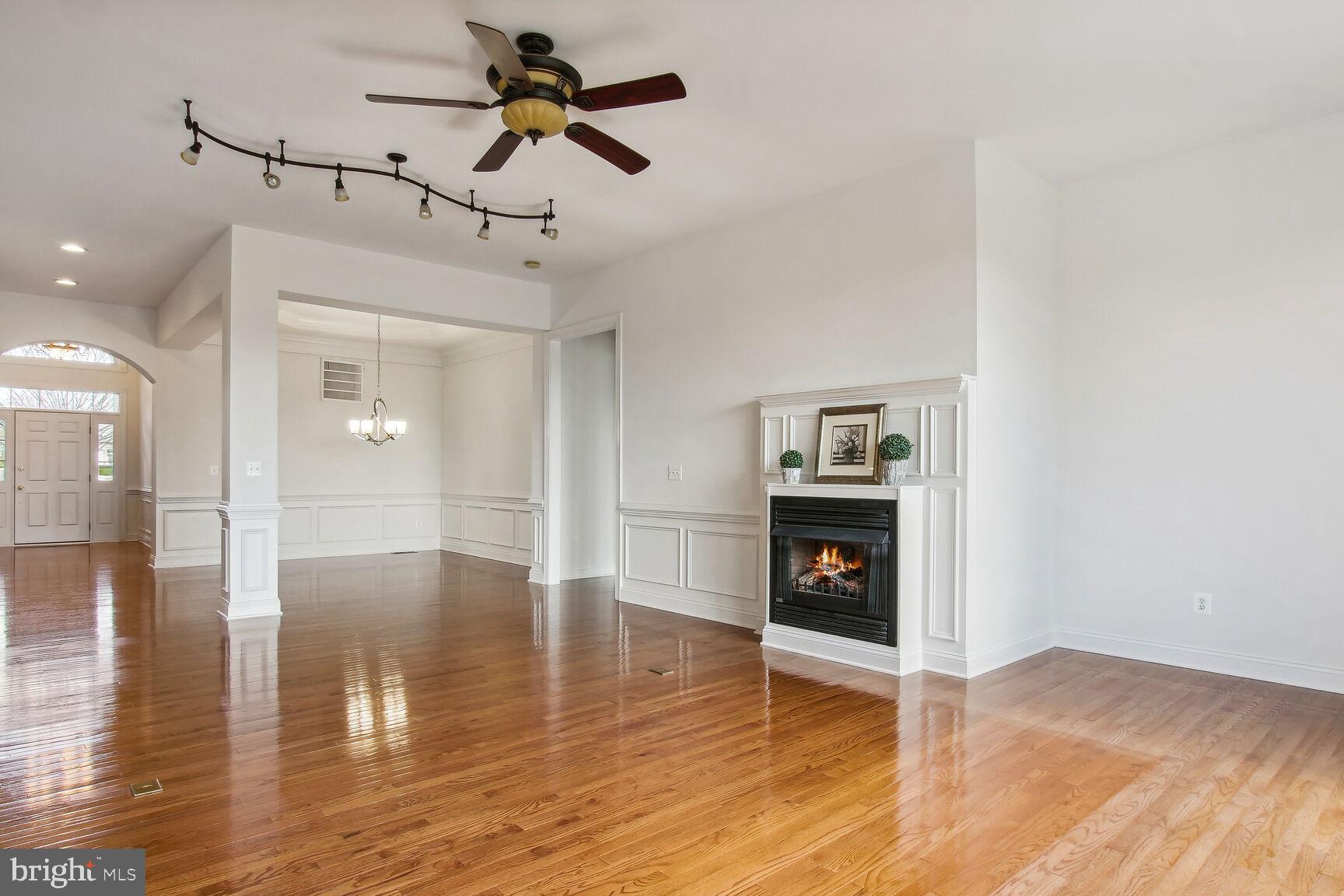 REGENCY AT DOMINION VALLEY - Residential