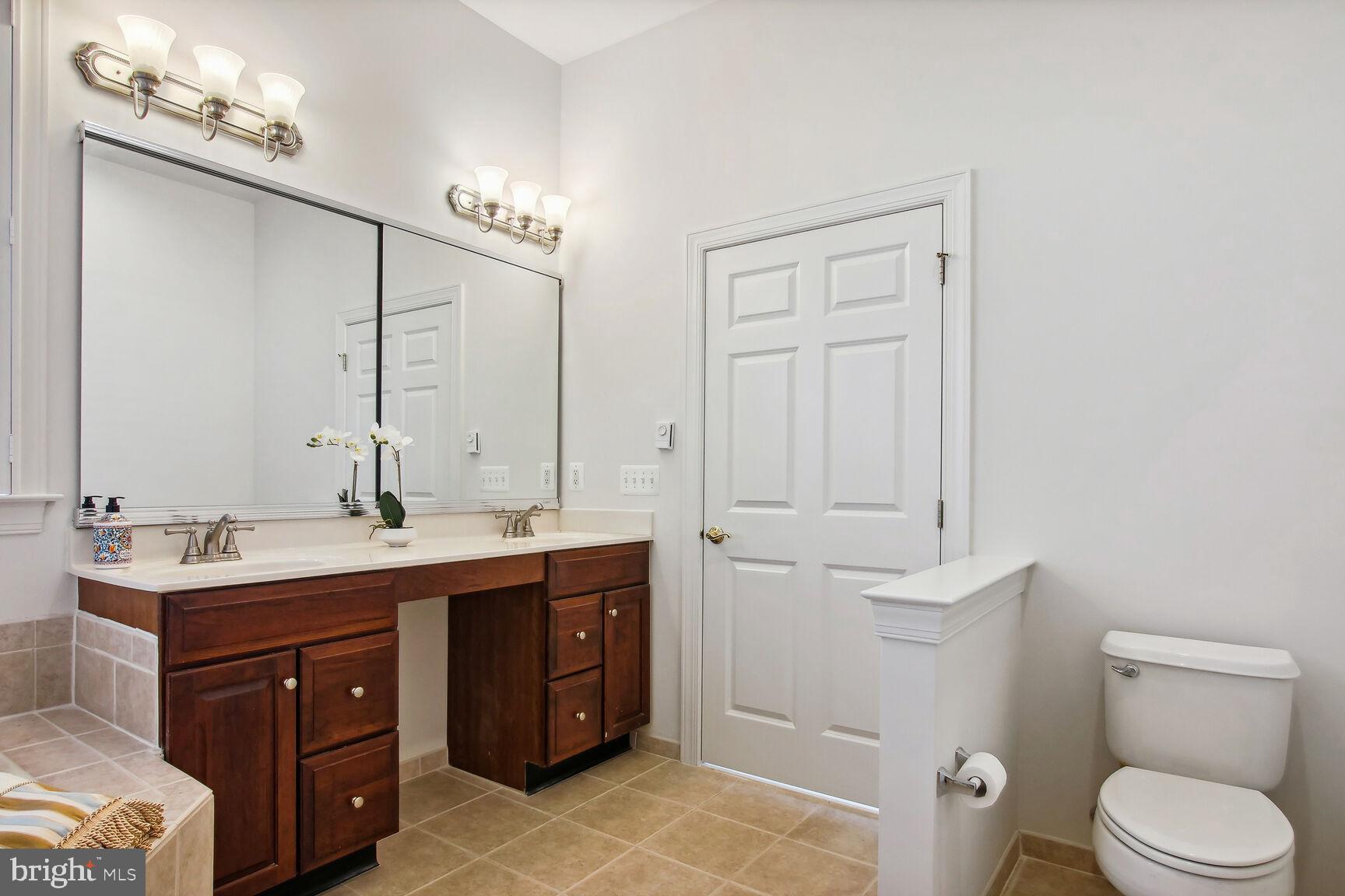 REGENCY AT DOMINION VALLEY - Residential