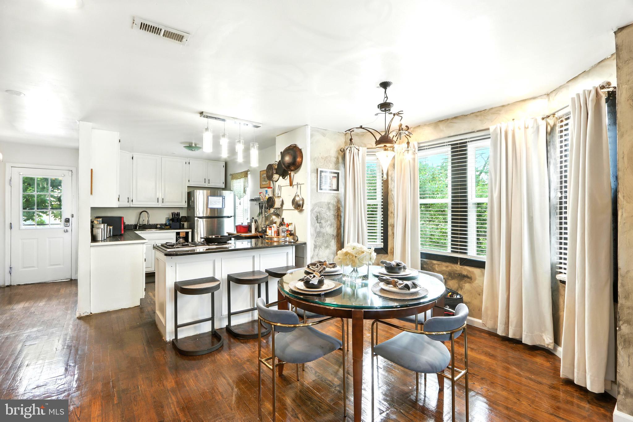 GREENMOUNT WEST - Residential